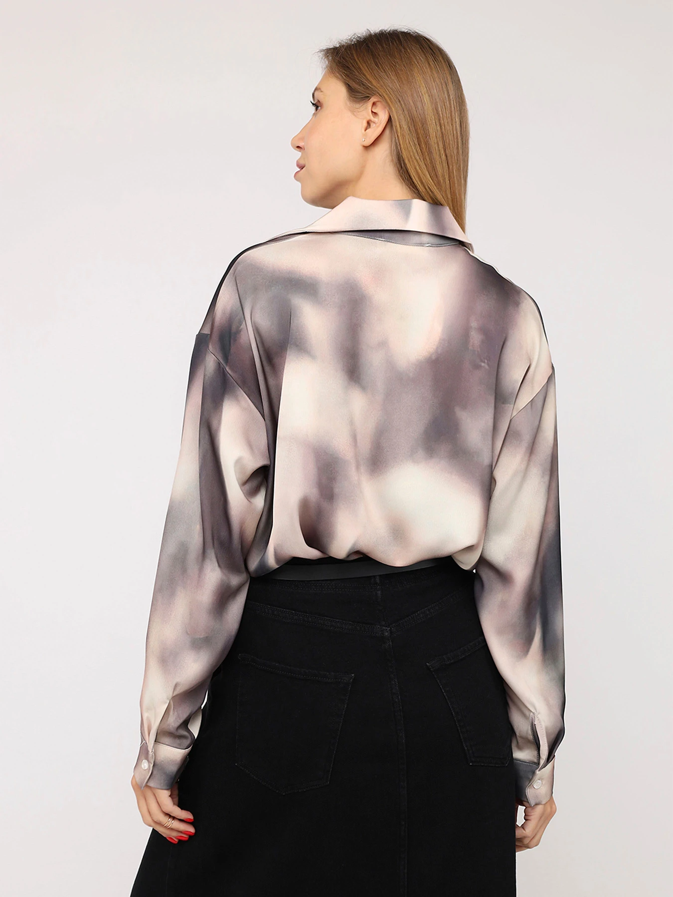 Рубашки YUKI модель ЦБ-00285490 Рубашки YUKI модель ЦБ-00285490 Фото