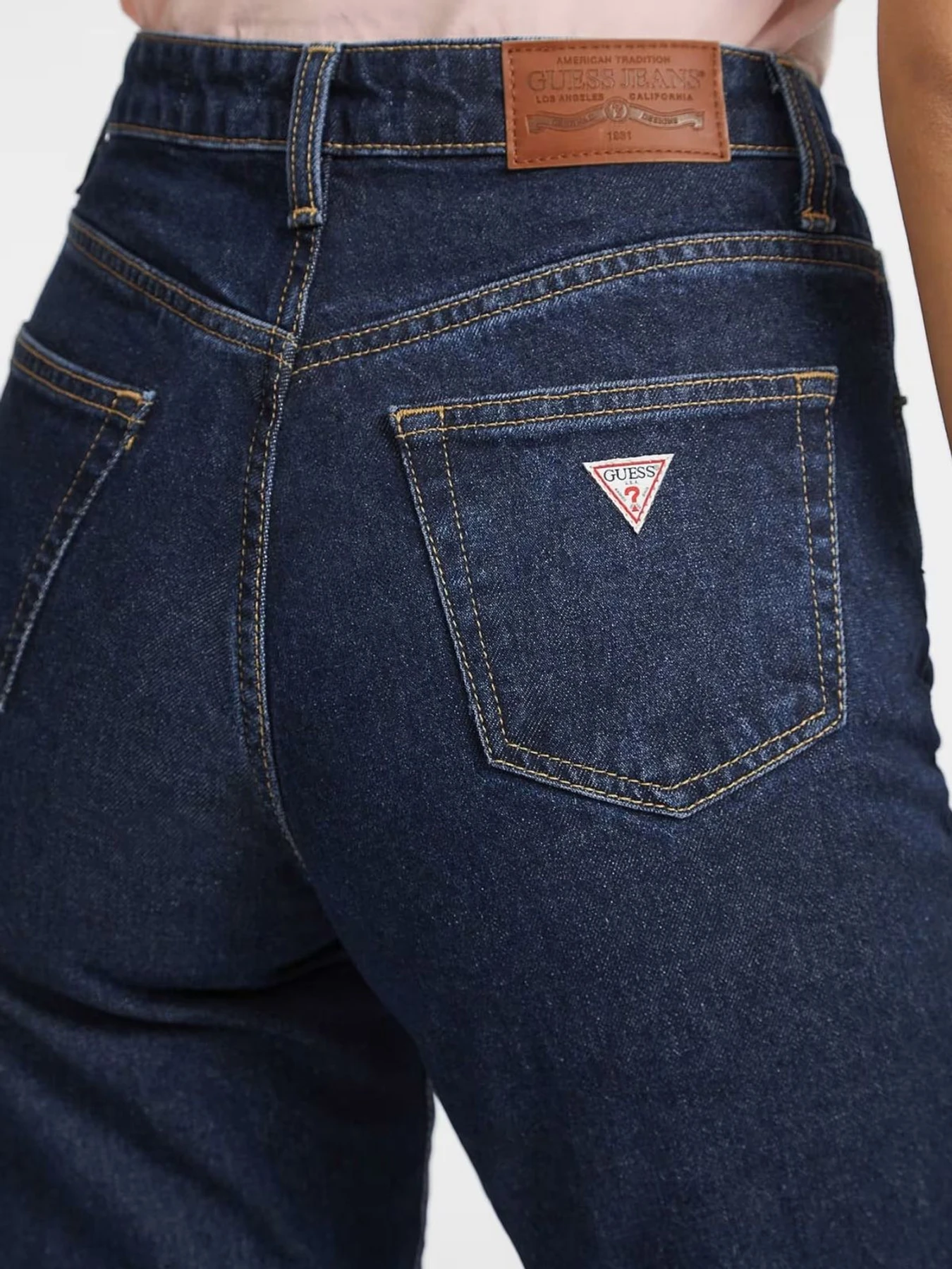 Джинсы Guess Jeans модель W4YA0D.D5CC2;D4RW Джинсы Guess Jeans модель W4YA0D.D5CC2;D4RW Фото