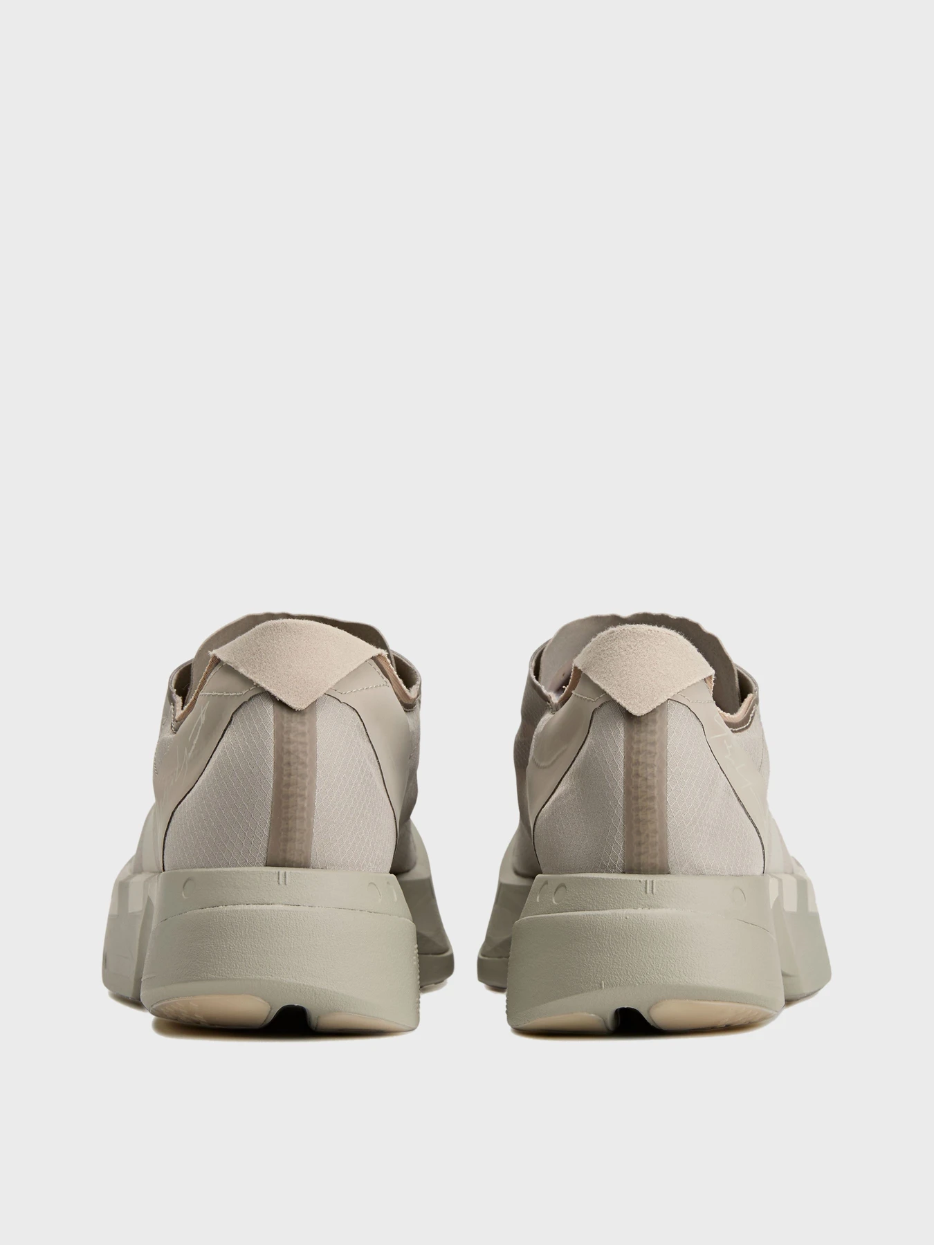 Кроссовки Adidas Y-3 модель KI6874 Кроссовки Adidas Y-3 модель KI6874 Фото
