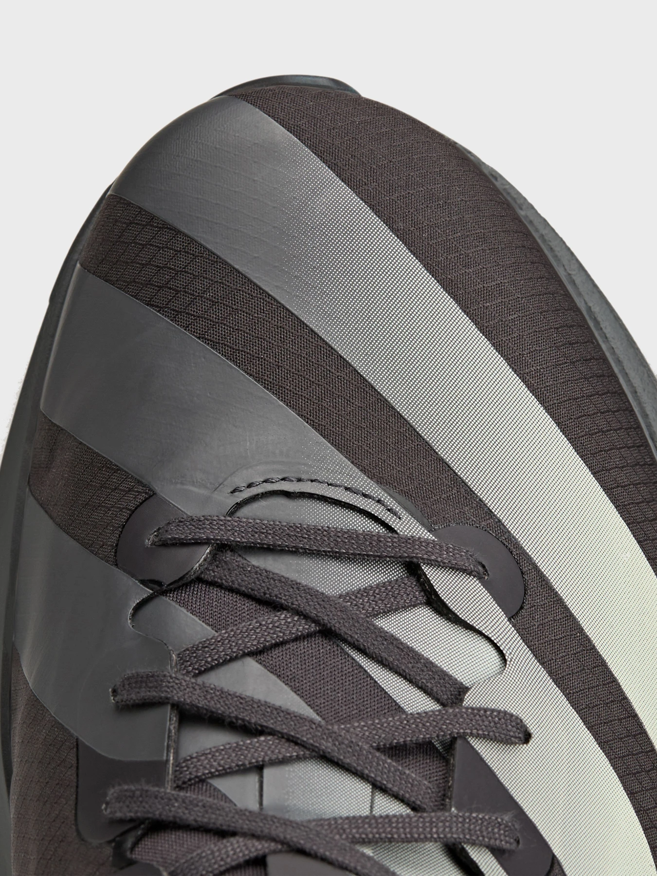 Кроссовки Adidas Y-3 модель KI6879 Кроссовки Adidas Y-3 модель KI6879 Фото