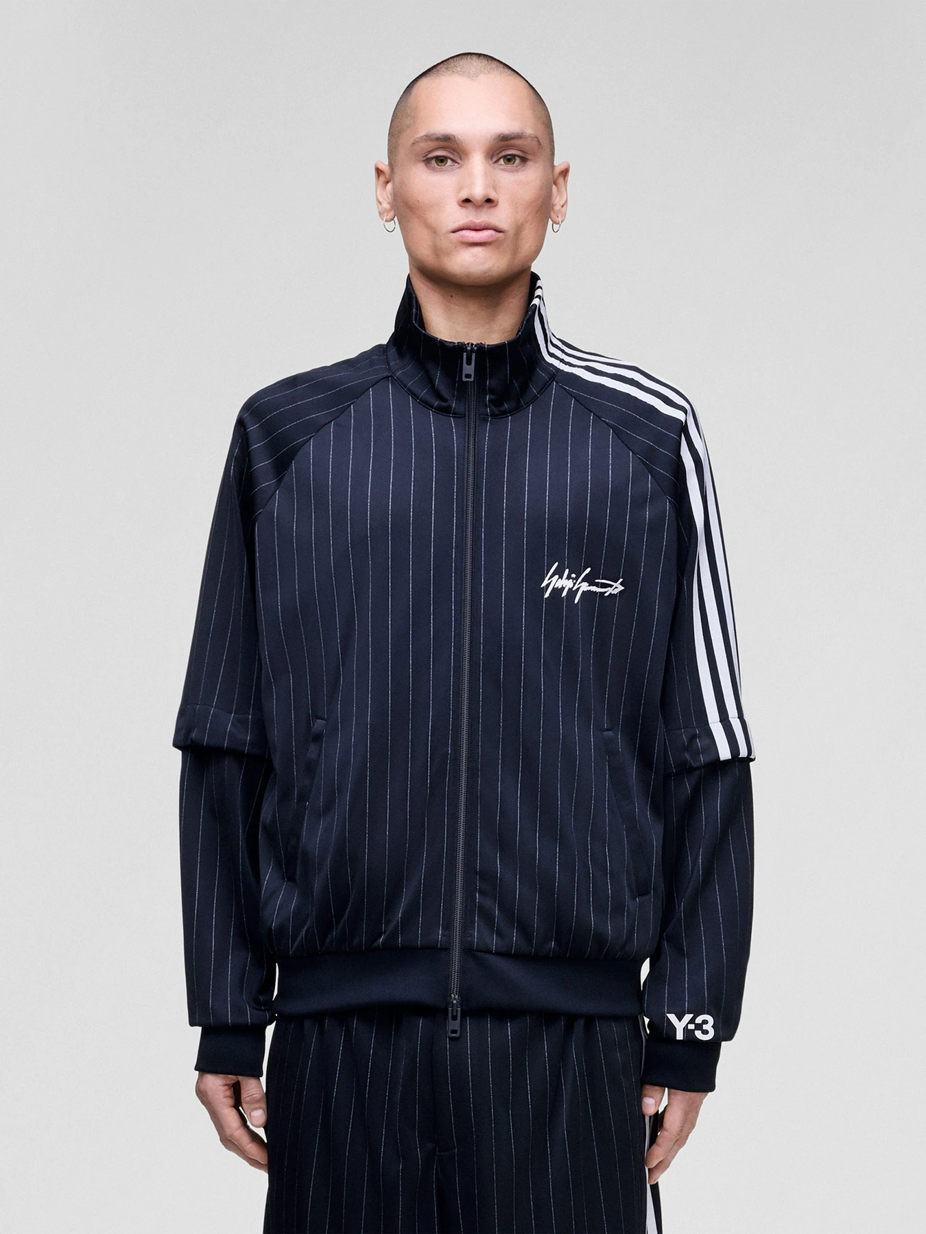 Худі та світшоти Adidas модель KQ9719 Худі та світшоти Adidas модель KQ9719 Фото