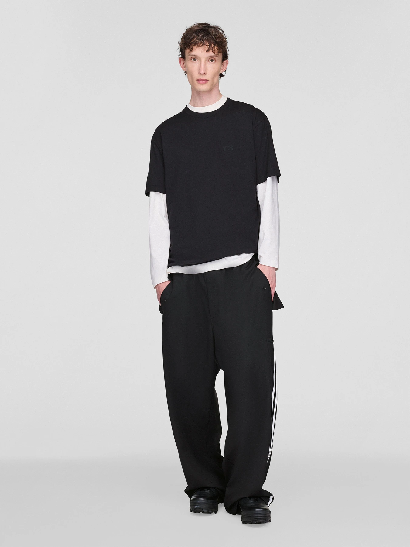 Футболки и поло Adidas Y-3 модель KQ9783 Футболки и поло Adidas Y-3 модель KQ9783 Фото