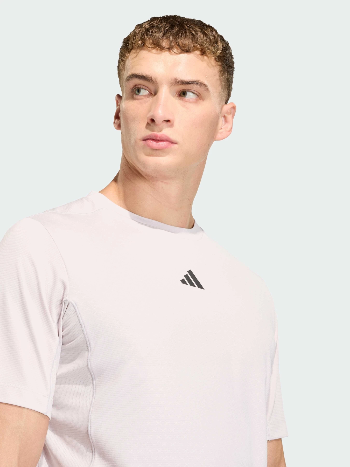 Футболки и поло Adidas модель KE9942 Футболки и поло Adidas модель KE9942 Фото