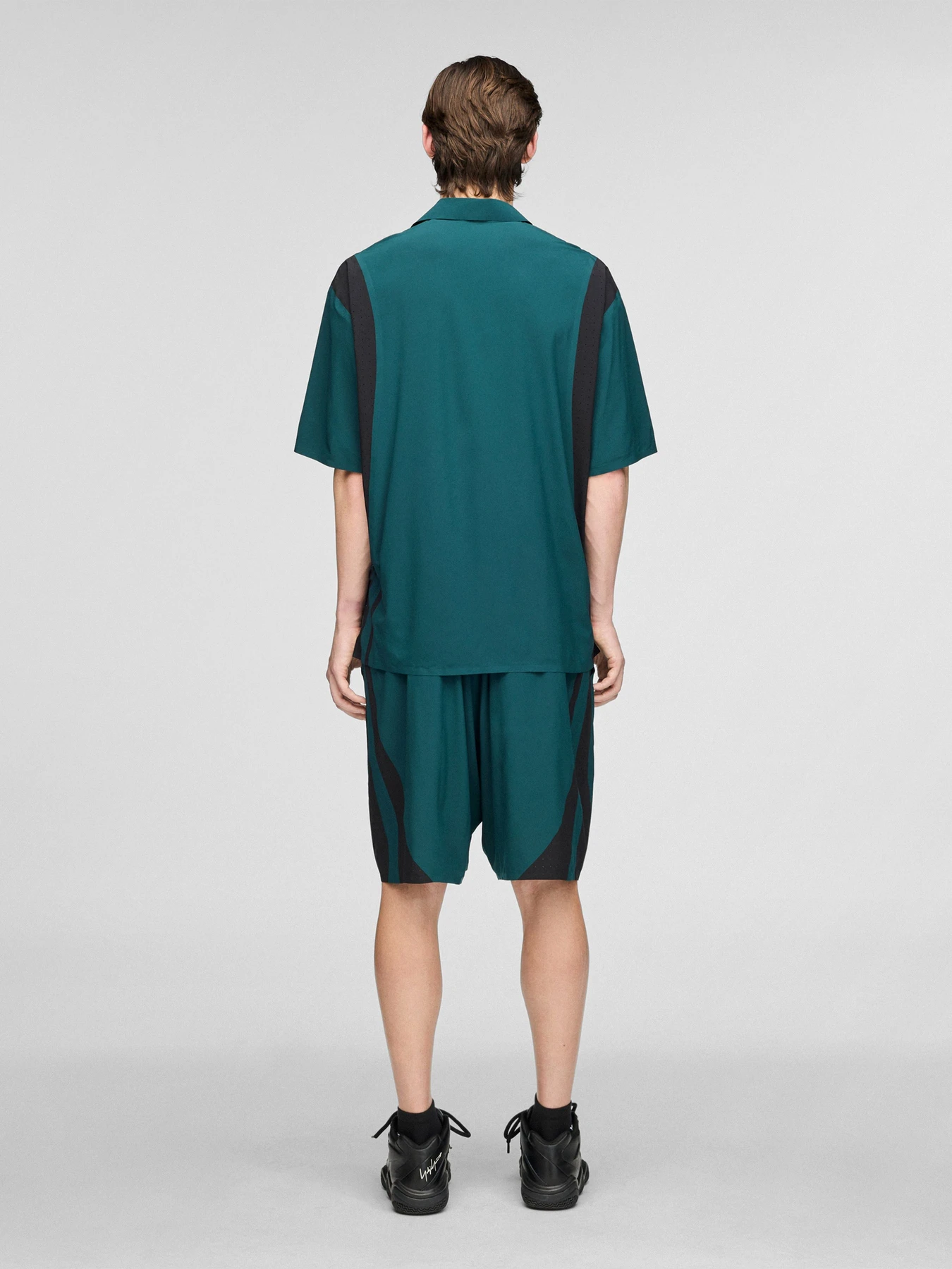 Рубашки Adidas модель KS2645 Рубашки Adidas модель KS2645 Фото