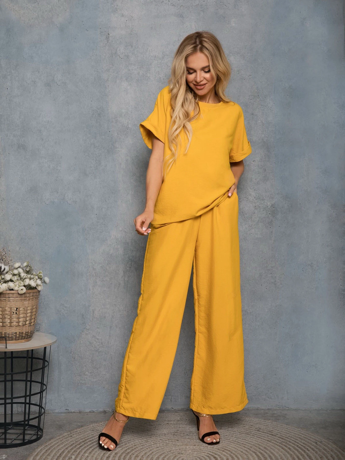 Костюми ISSA Plus модель 12766_mustard Костюми ISSA Plus модель 12766_mustard Фото