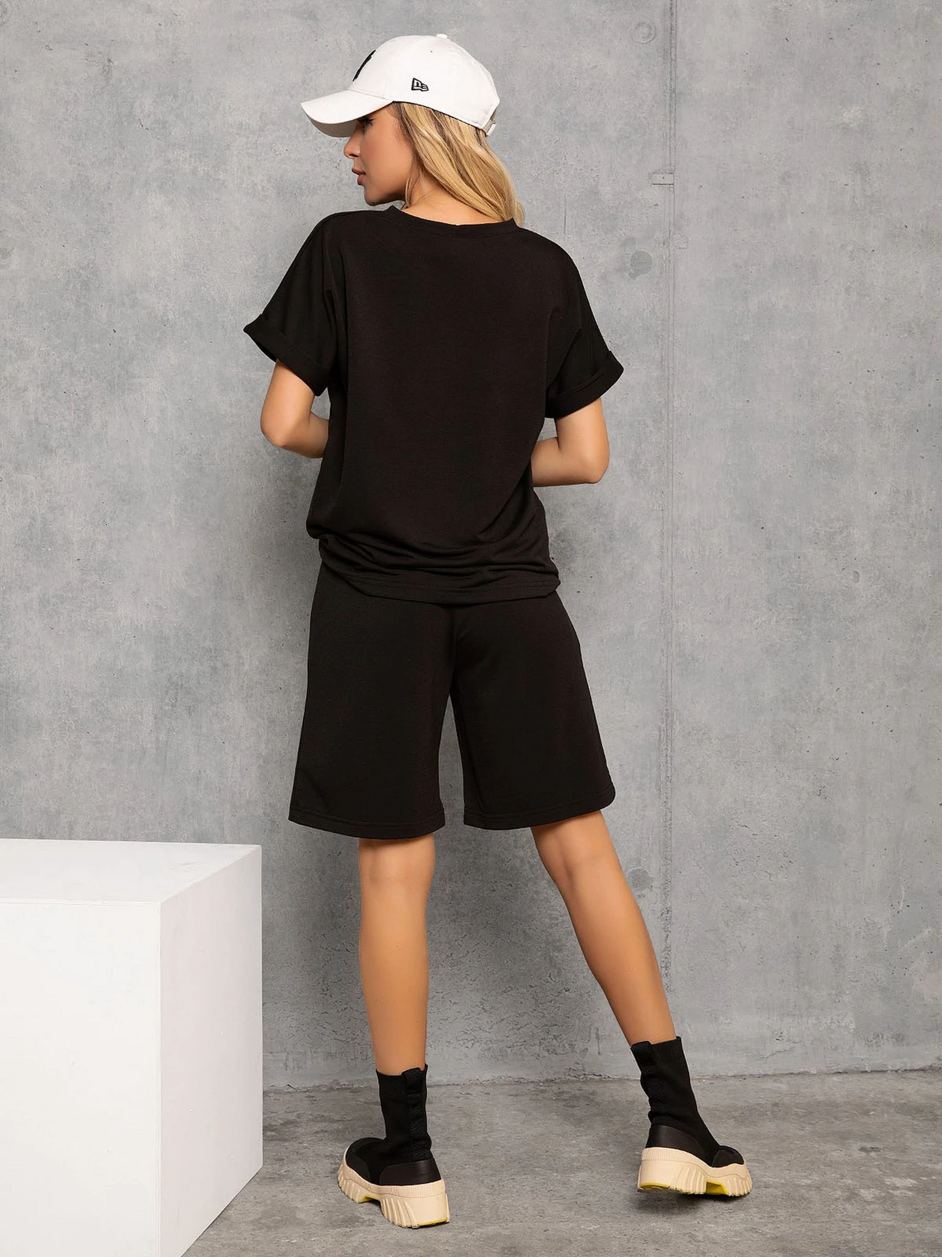 Костюми ISSA Plus модель 12740_black Фото
