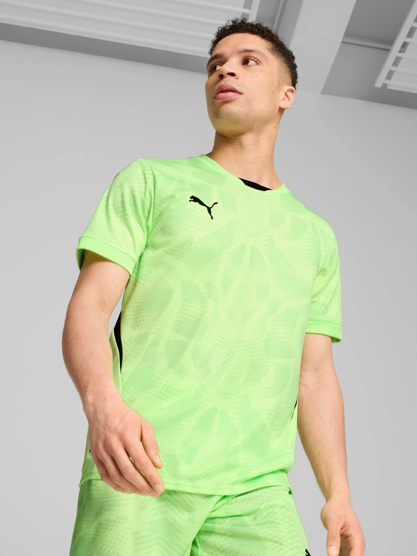 Футболки і поло PUMA Gk Jersey Replica Ss модель 776082 Футболки і поло PUMA Gk Jersey Replica Ss модель 776082 Фото