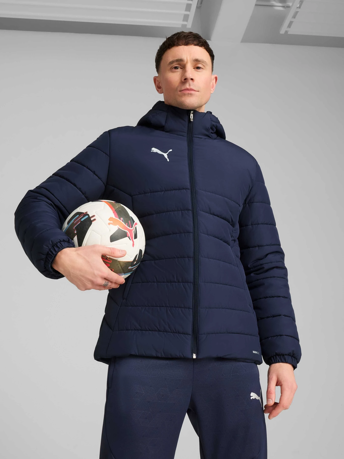 Куртки и дубленки PUMA Teamadditions Hood Padded Jk модель 659795 Куртки и дубленки PUMA Teamadditions Hood Padded Jk модель 659795 Фото