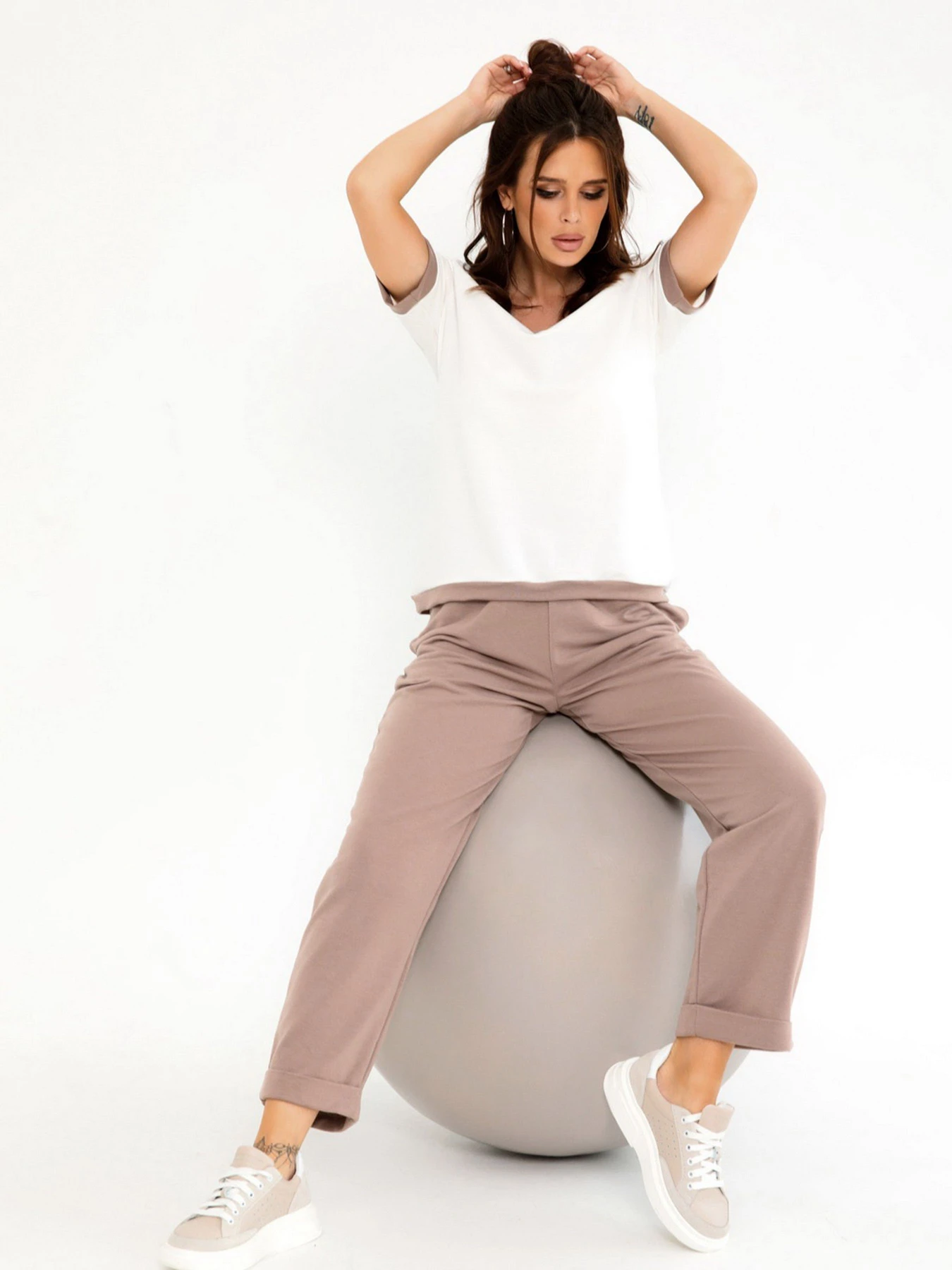 Костюми ISSA Plus модель 12777_beige Костюми ISSA Plus модель 12777_beige Фото