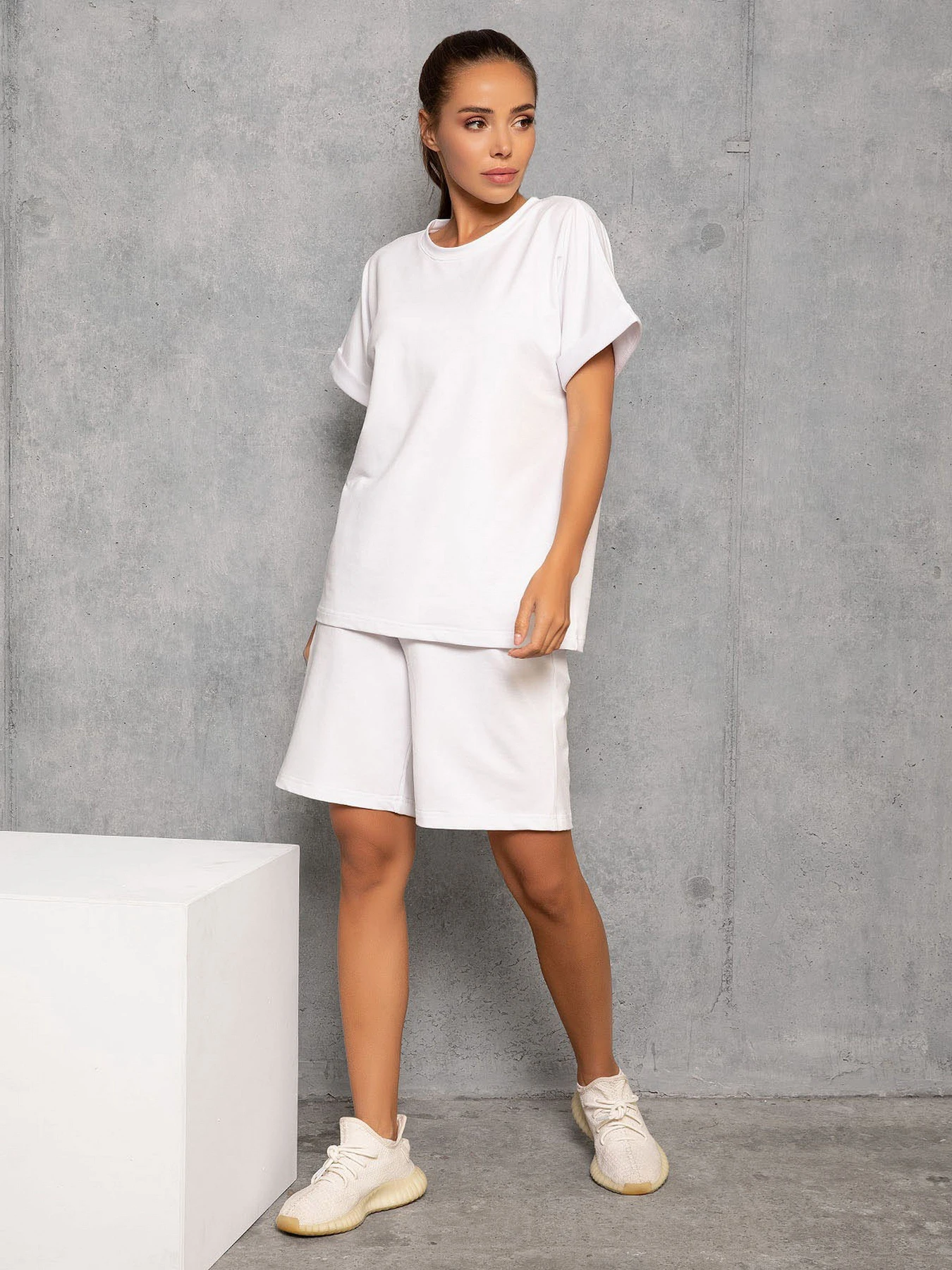 Костюми ISSA Plus модель 12740_white Костюми ISSA Plus модель 12740_white Фото