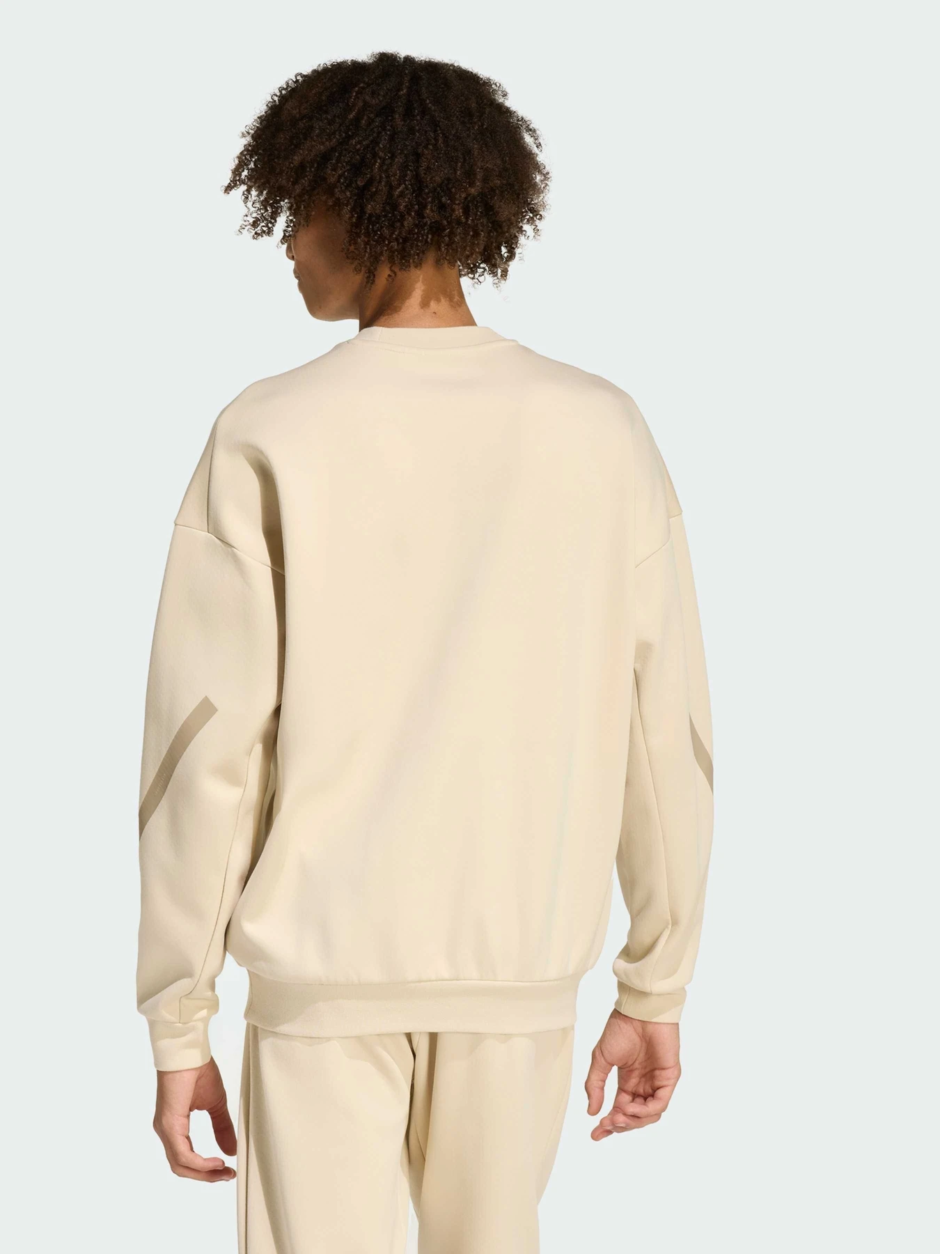 Худи и свитшоты Adidas ZNE модель KE4705 Худи и свитшоты Adidas ZNE модель KE4705 Фото
