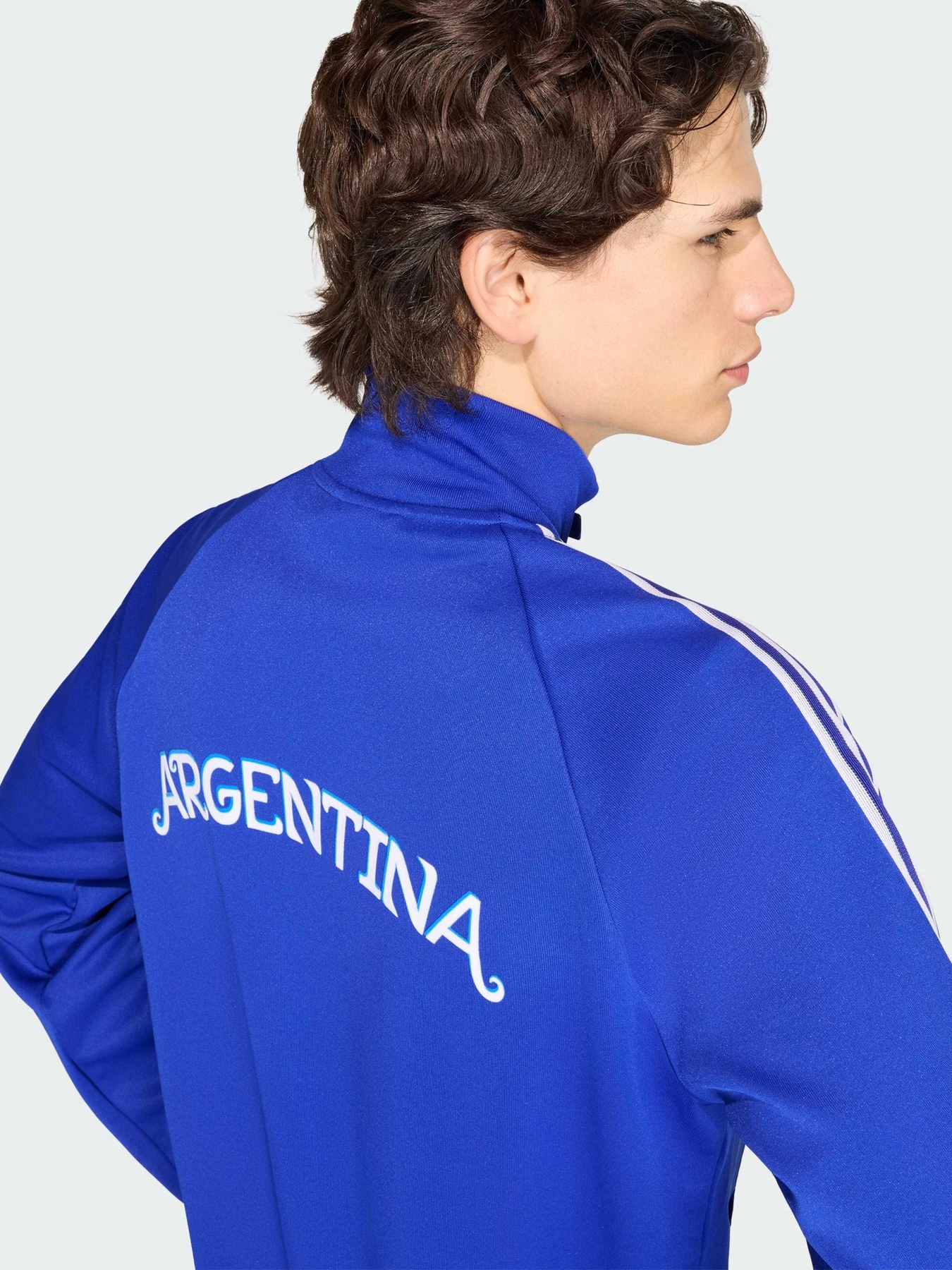 Худі та світшоти Adidas модель JZ6305 Худі та світшоти Adidas модель JZ6305 Фото