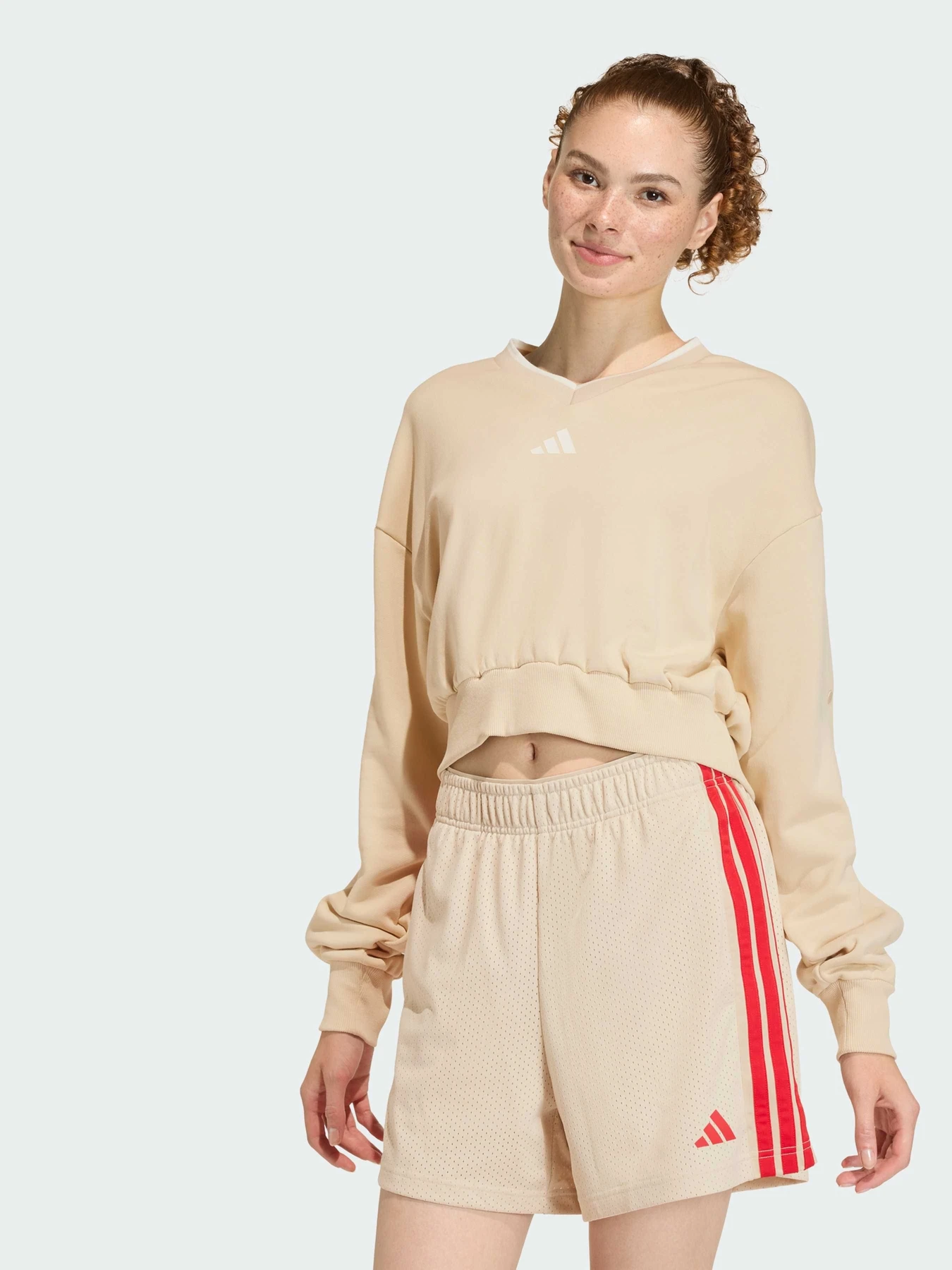 Худи и свитшоты Adidas модель JY6969 Худи и свитшоты Adidas модель JY6969 Фото