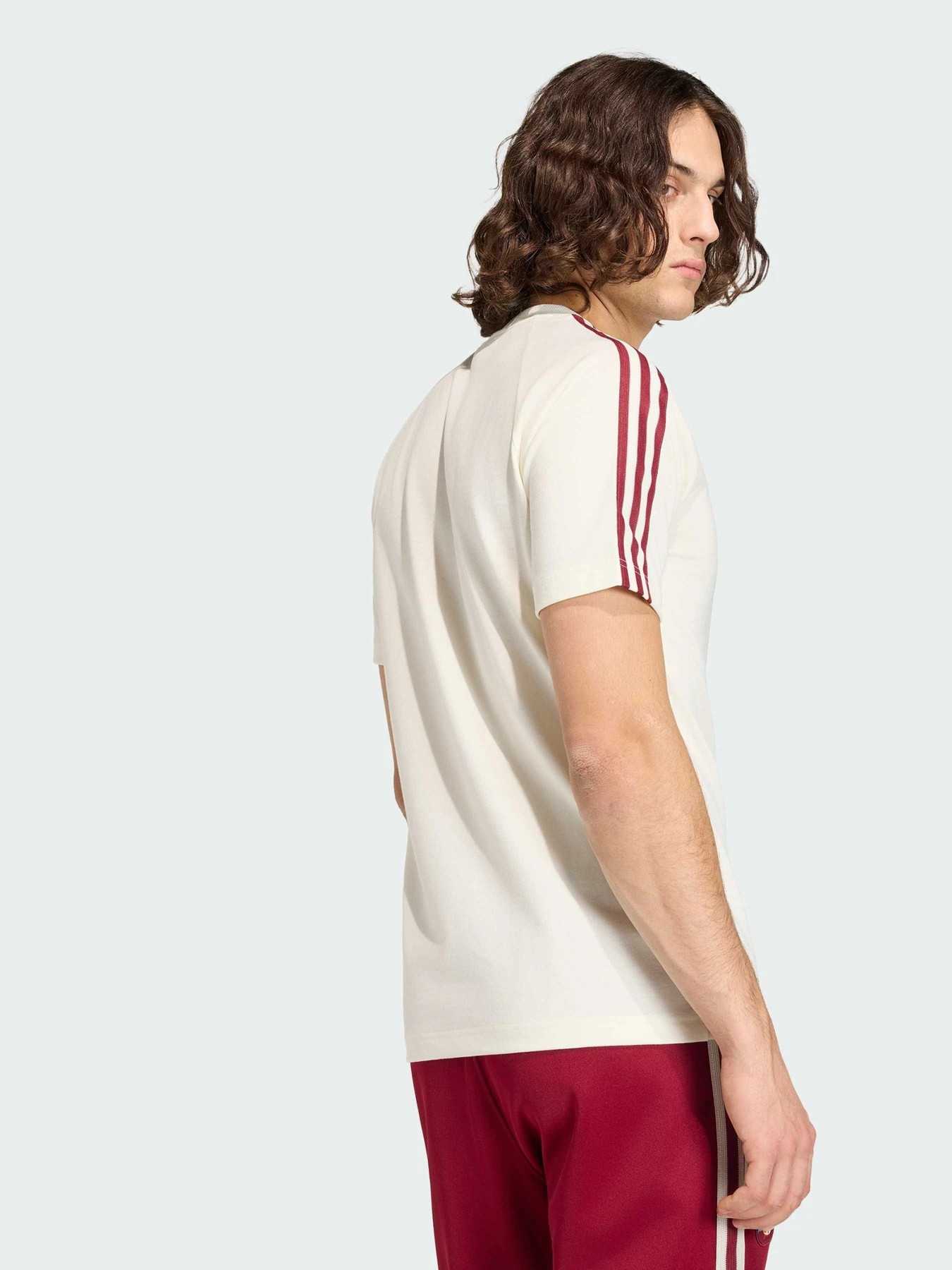 Футболки и поло Adidas модель JZ2256 Футболки и поло Adidas модель JZ2256 Фото