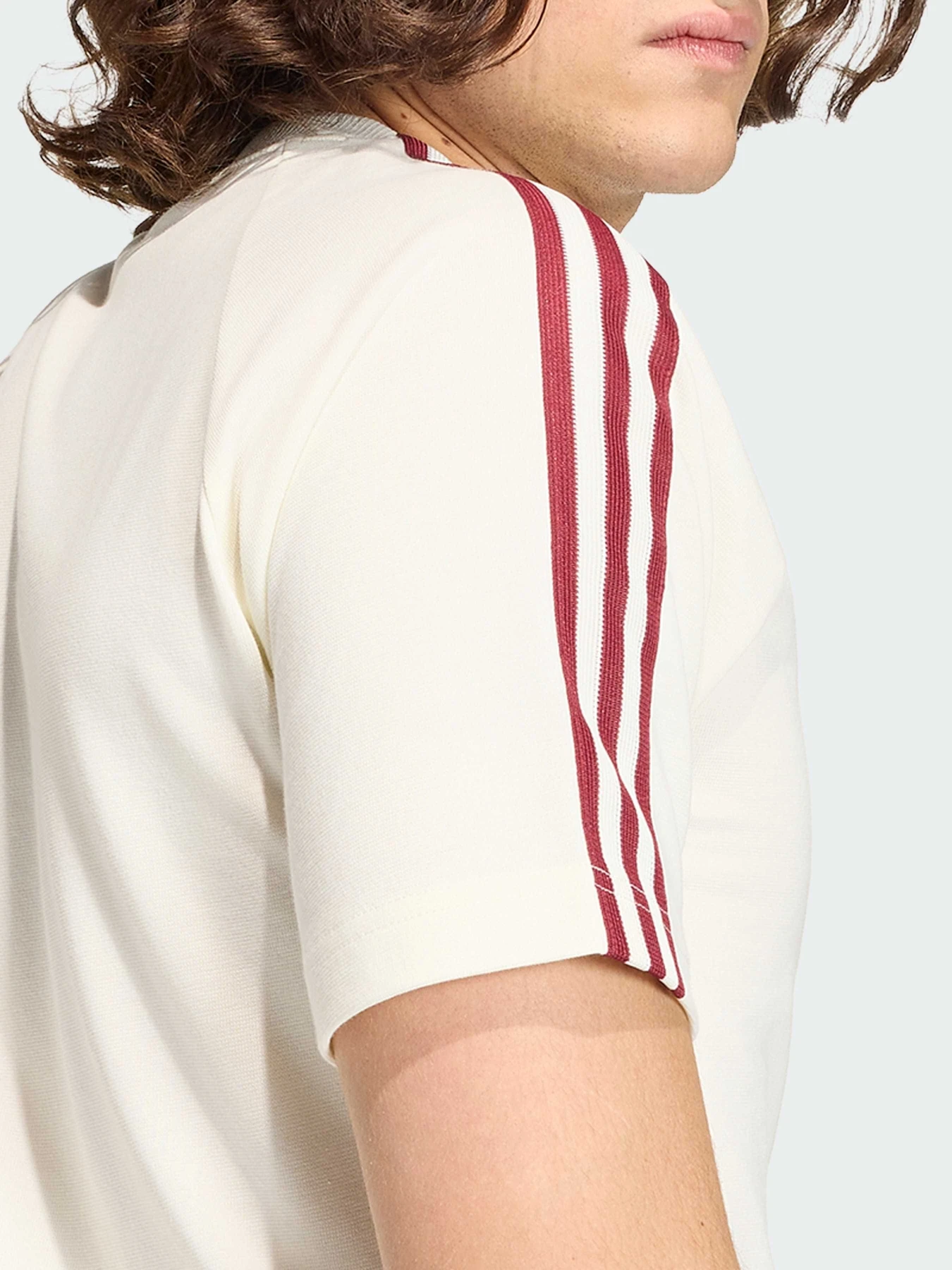 Футболки и поло Adidas модель JZ2256 Футболки и поло Adidas модель JZ2256 Фото
