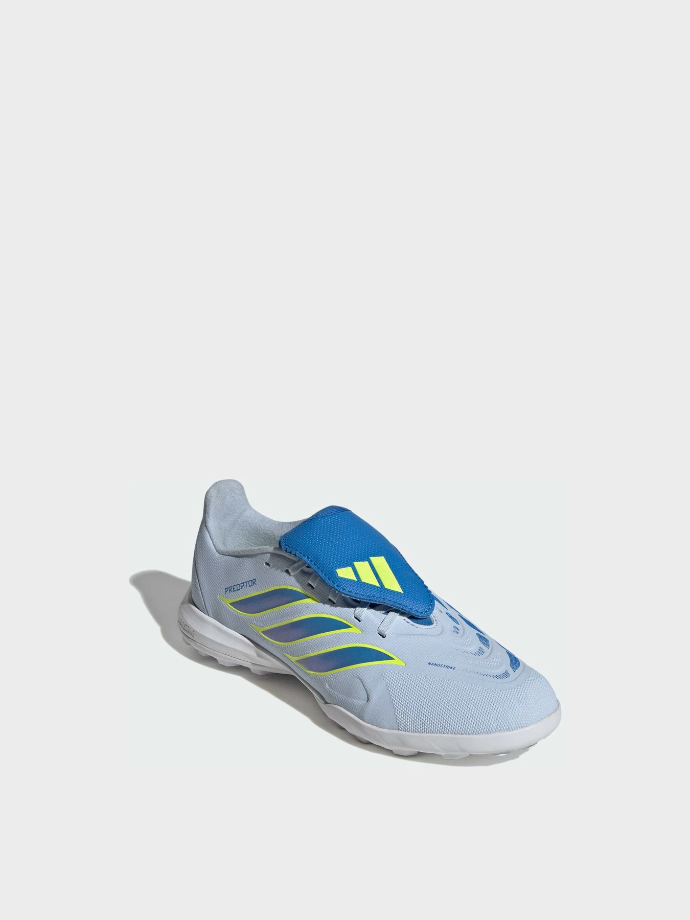 Кроссовки Adidas Predator модель JR7916 Кроссовки Adidas Predator модель JR7916 Фото