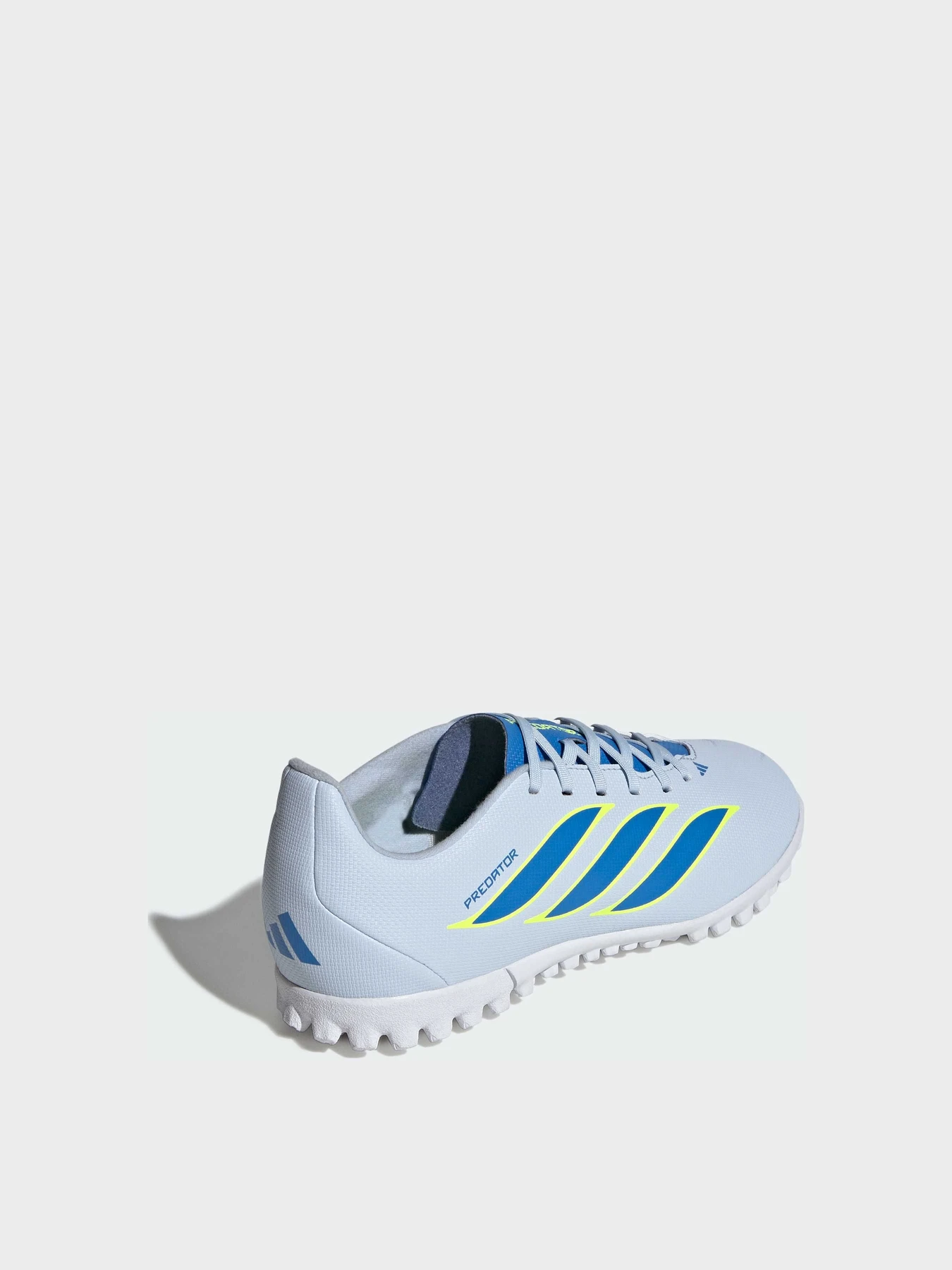 Кроссовки Adidas Predator модель JS0366 Кроссовки Adidas Predator модель JS0366 Фото