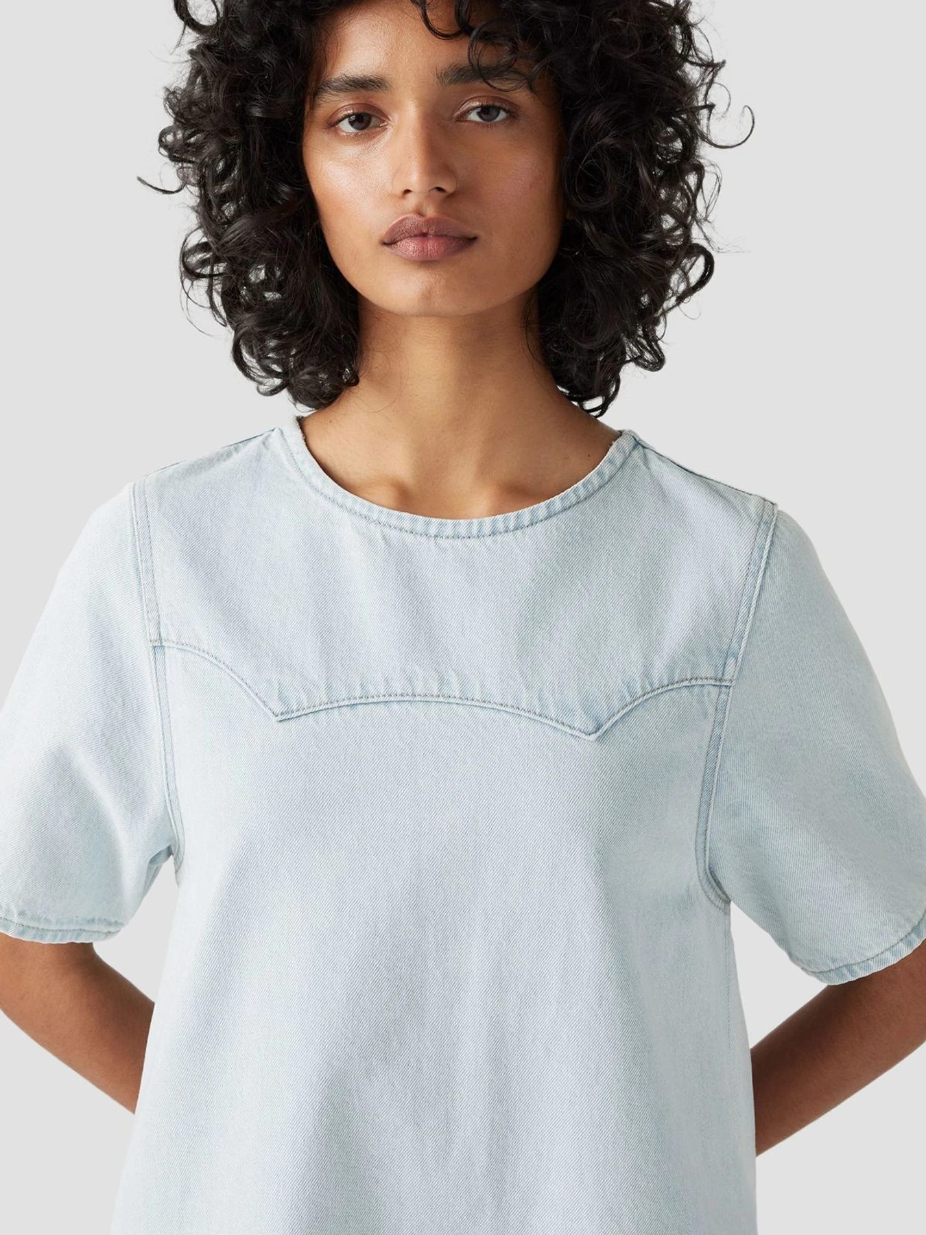 Платья Levi's модель 001WD;0000 Фото