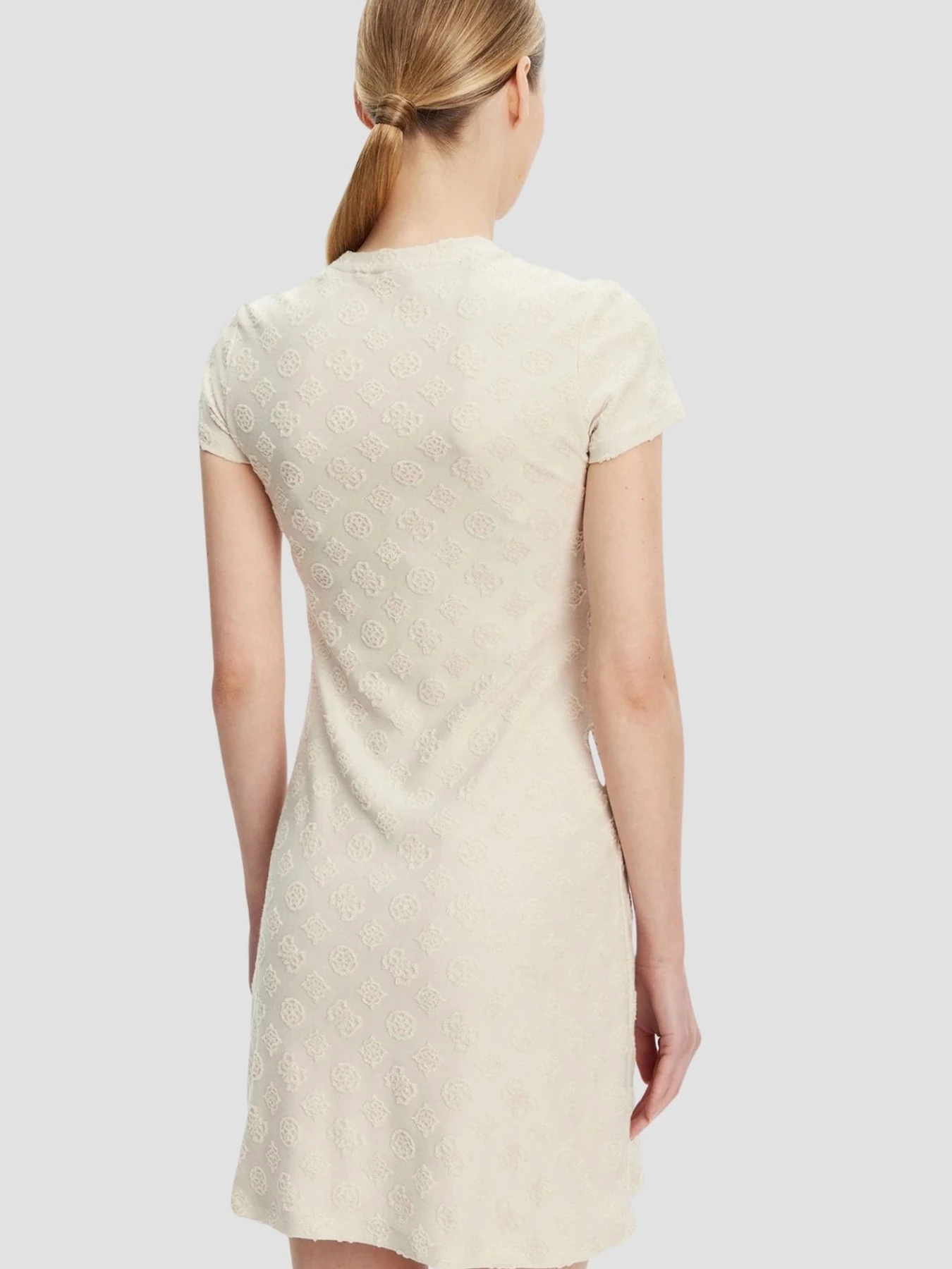 Платья GUESS модель V5GK07.KCT02;FNFN Платья GUESS модель V5GK07.KCT02;FNFN Фото