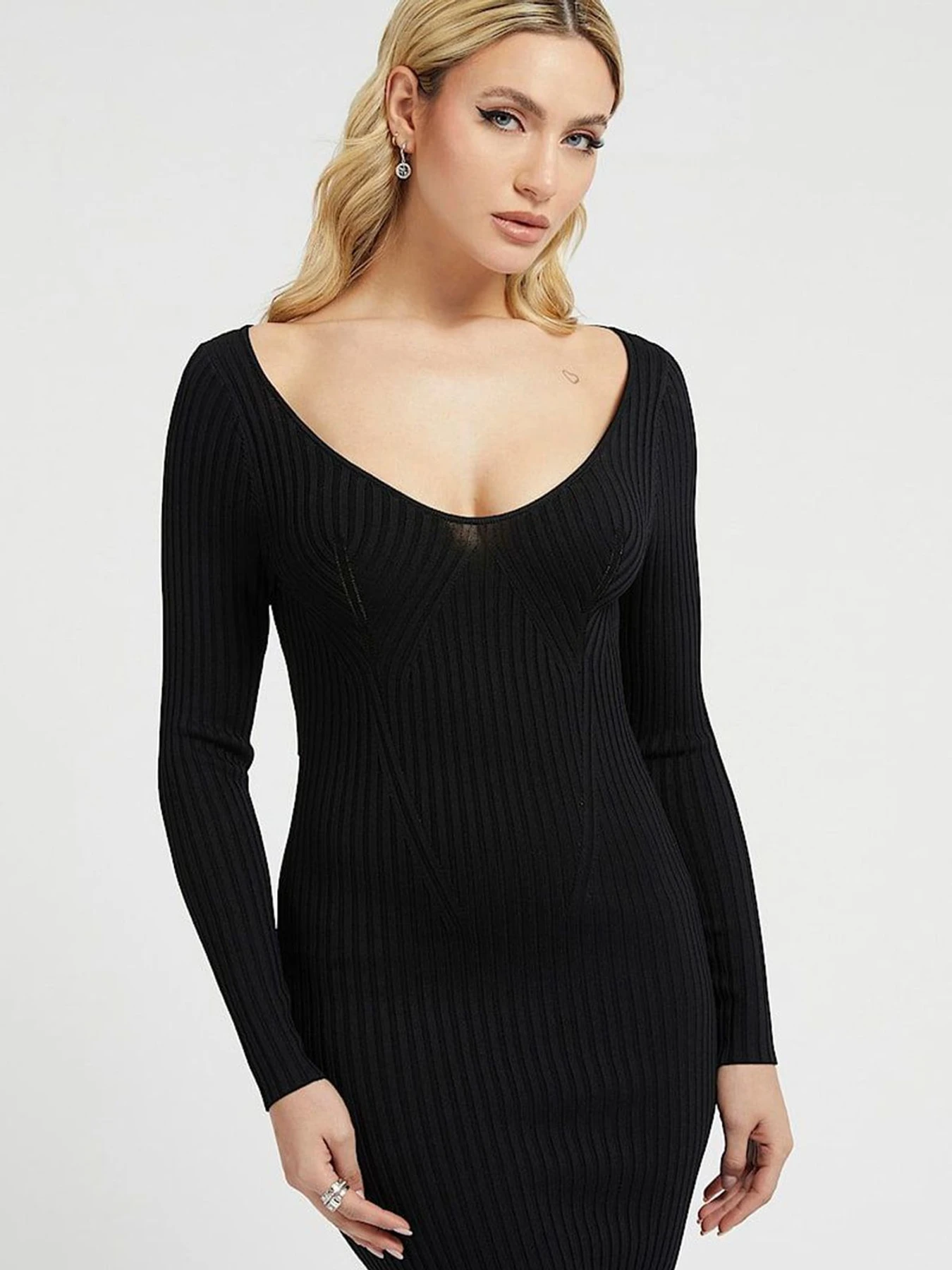 Сукні GUESS модель W3YK21.Z2U00;JBLK Сукні GUESS модель W3YK21.Z2U00;JBLK Фото