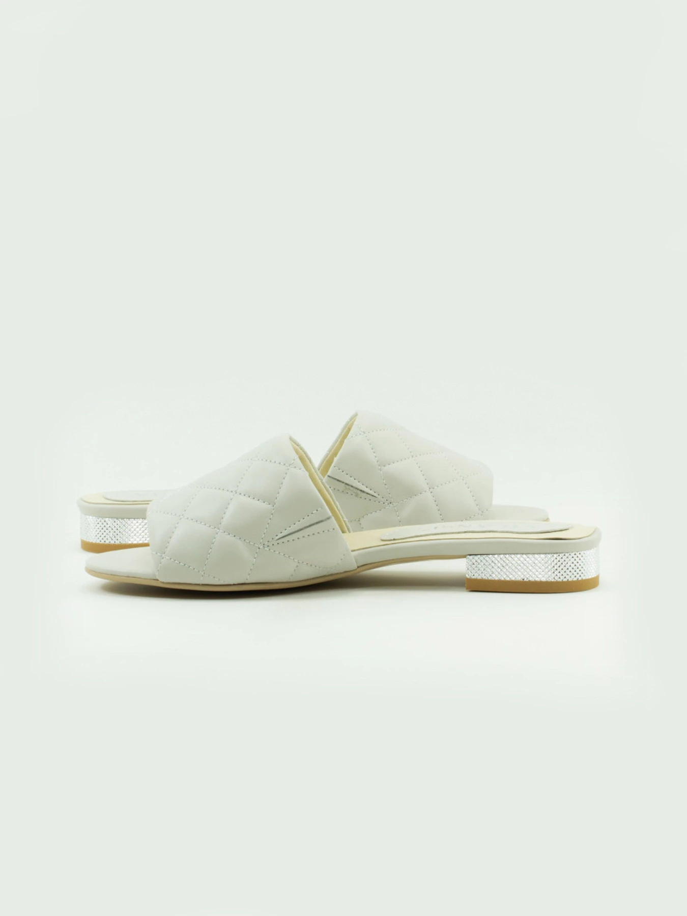 Шлёпанцы VILANSI модель V7889 BEIGE Фото