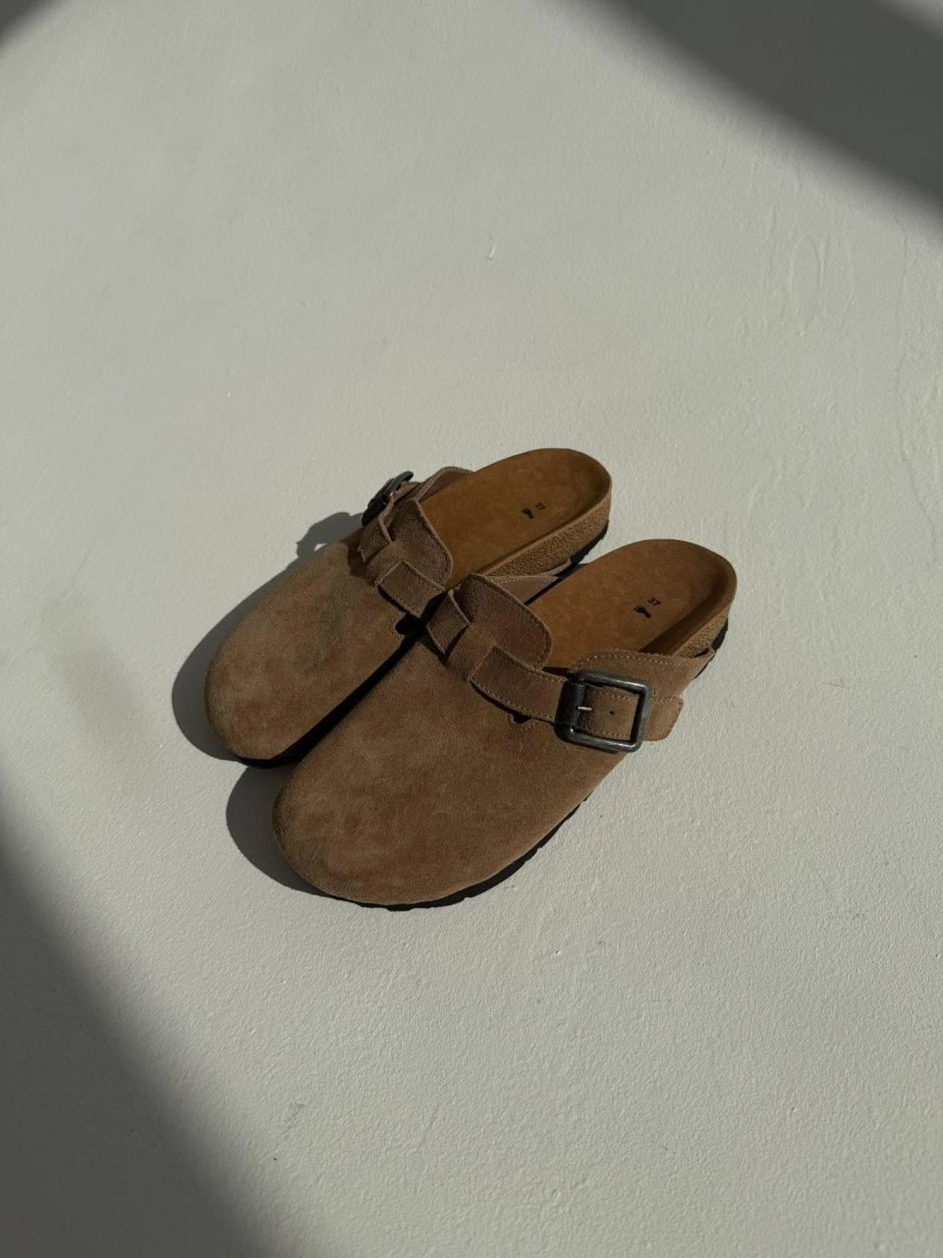 Шльопанці 105.store модель P_219233-S40_219233 Шльопанці 105.store модель P_219233-S40_219233 Фото