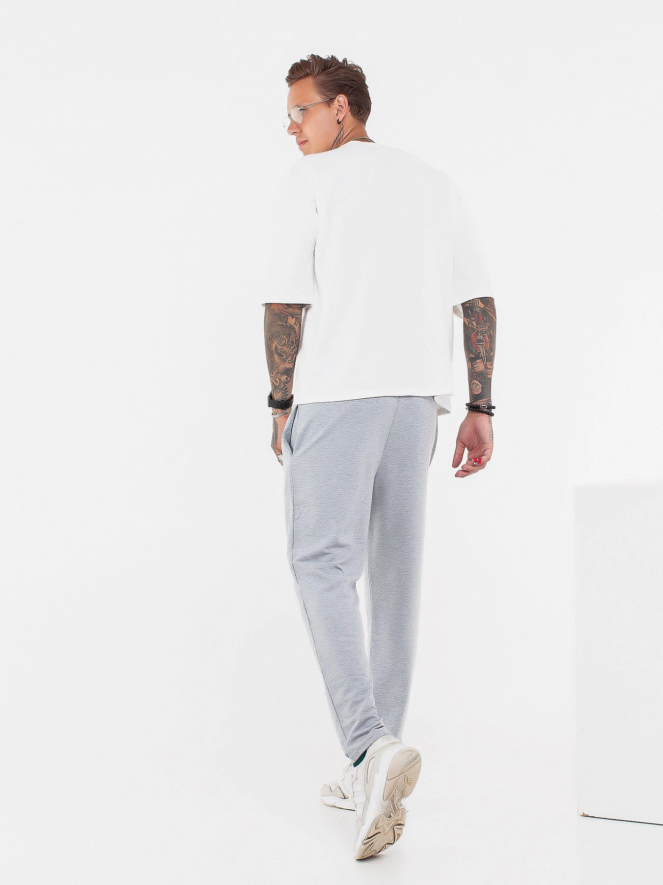 Костюмы ISSA Plus модель GN-434_graymilky Костюмы ISSA Plus модель GN-434_graymilky Фото