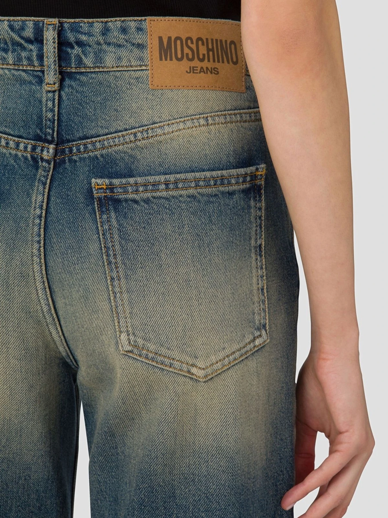 Джинсы Moschino модель A0320.8221;1329 Фото