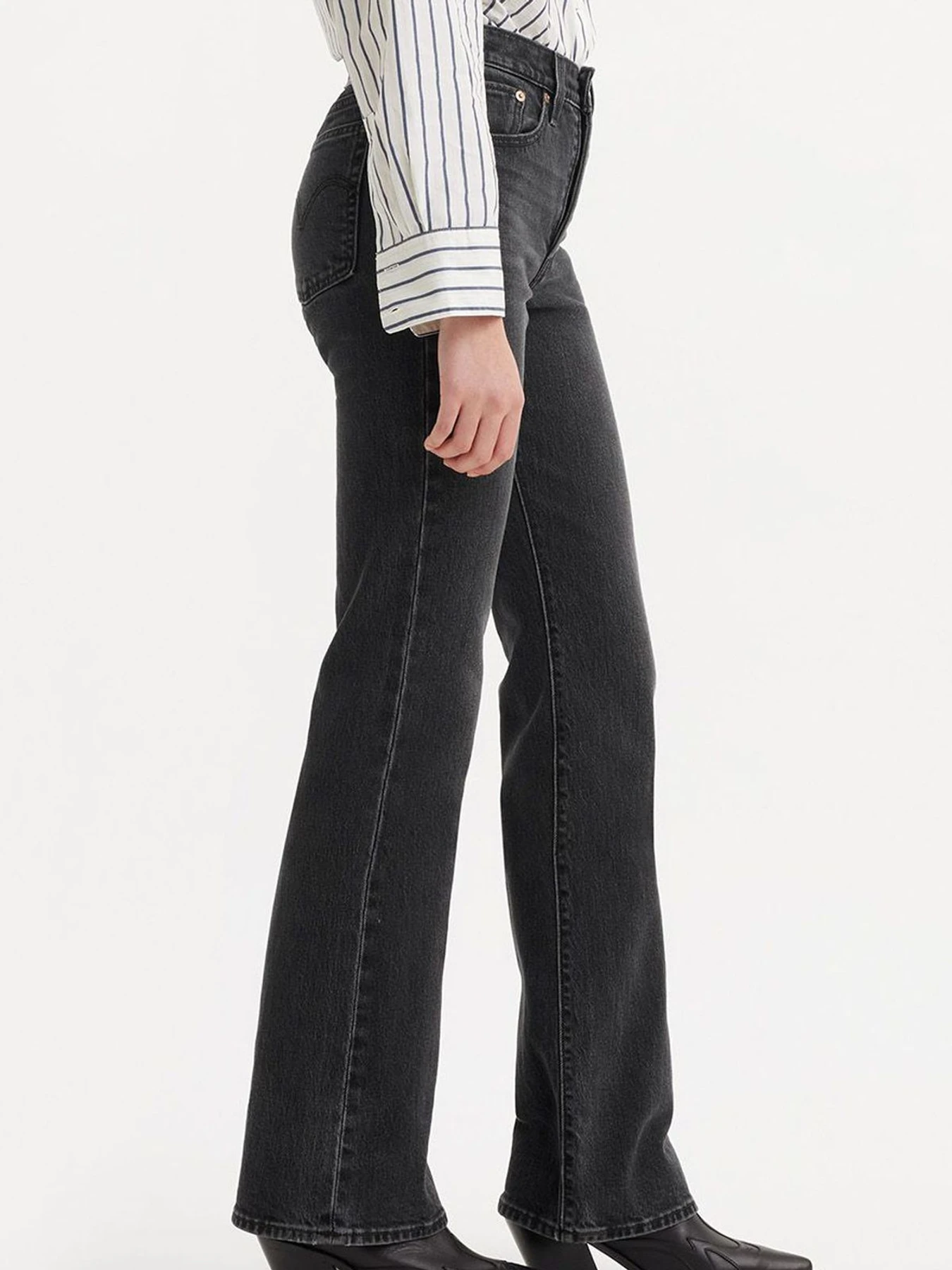 Джинсы Levi's модель A8710;0010 Джинсы Levi's модель A8710;0010 Фото