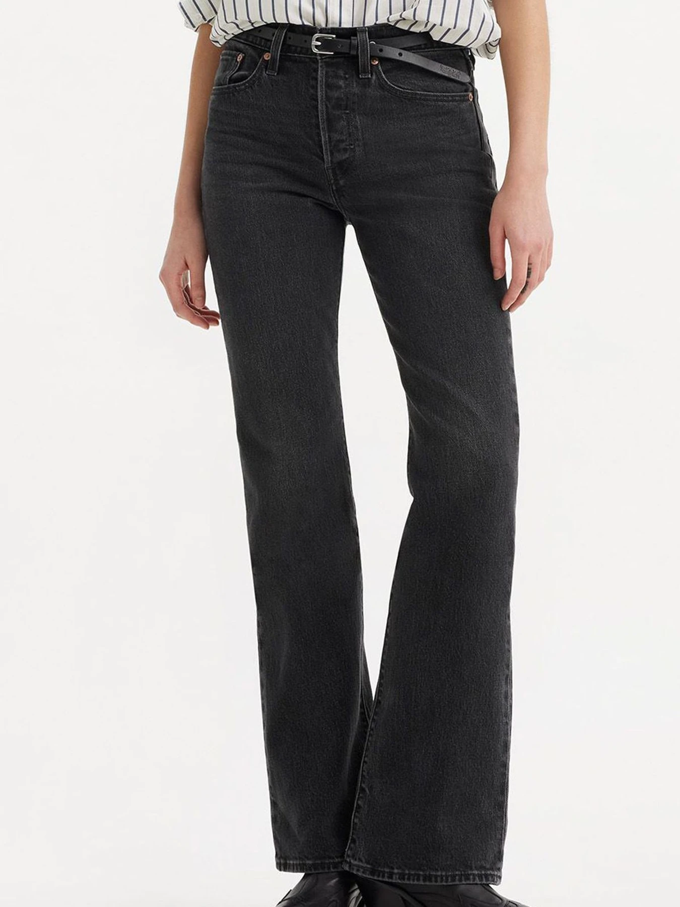 Джинсы Levi's модель A8710;0010 Джинсы Levi's модель A8710;0010 Фото