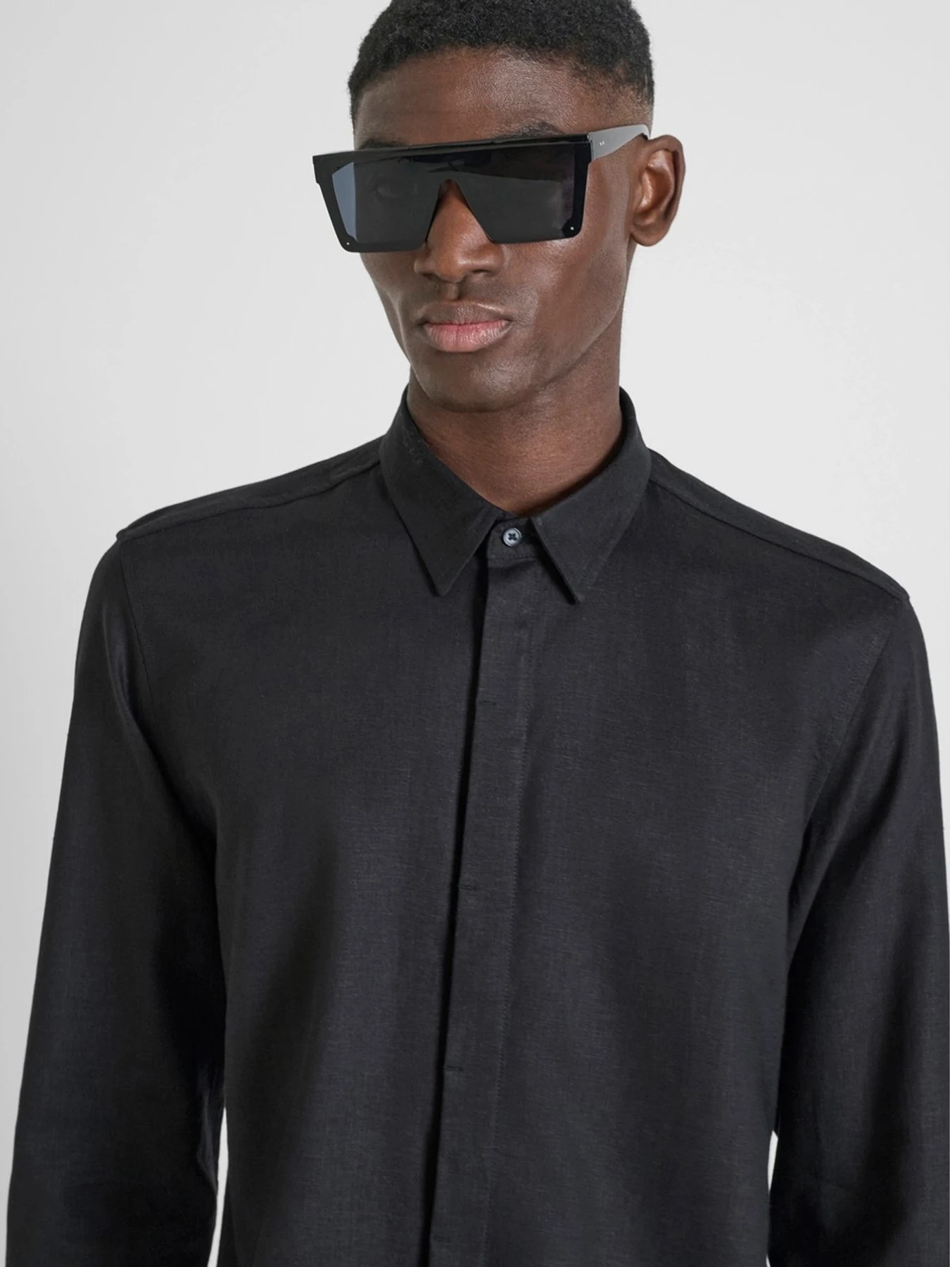 Рубашки Antony Morato модель MMSL00757.FA400094;9000 Рубашки Antony Morato модель MMSL00757.FA400094;9000 Фото