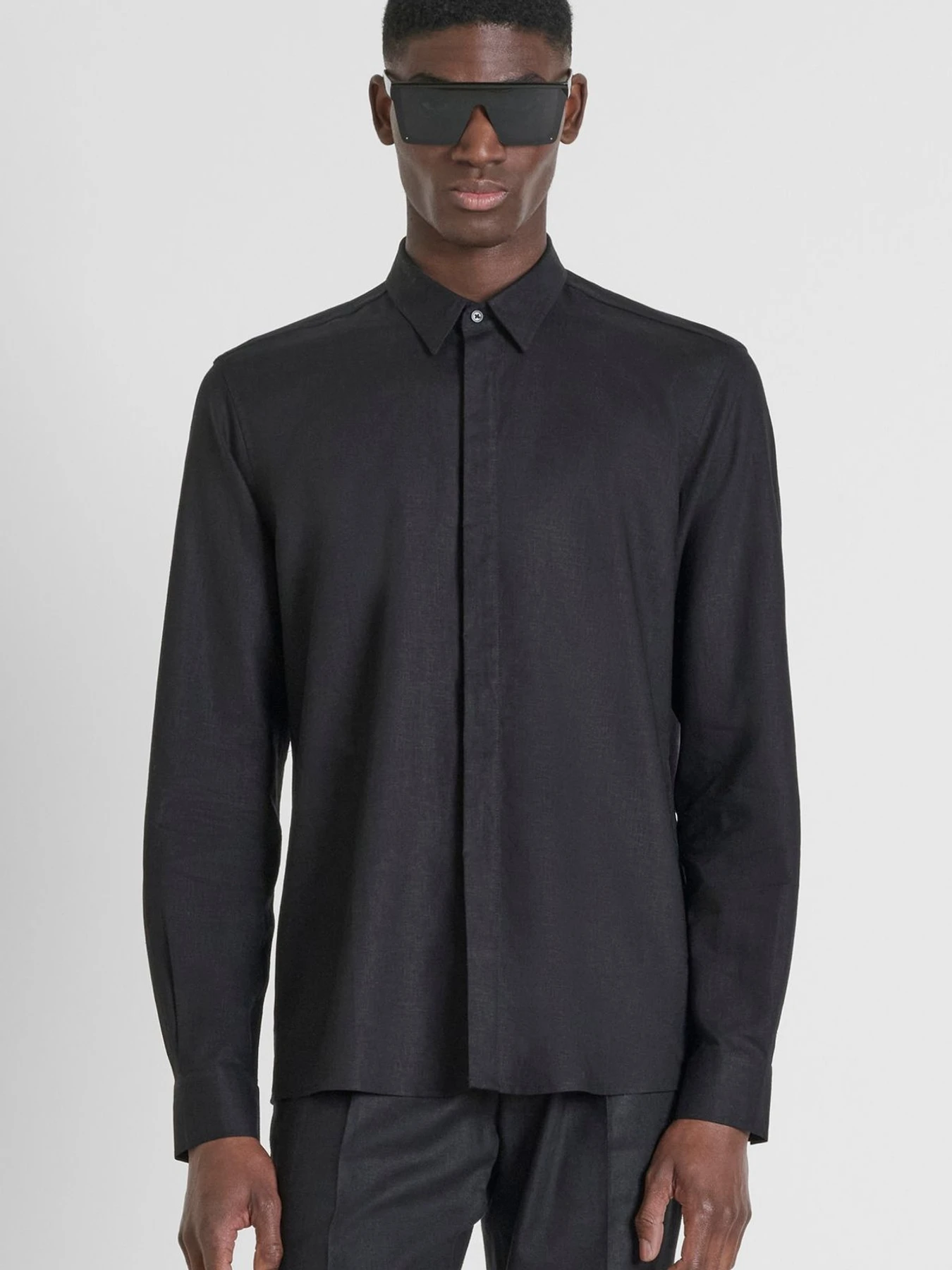 Рубашки Antony Morato модель MMSL00757.FA400094;9000 Рубашки Antony Morato модель MMSL00757.FA400094;9000 Фото