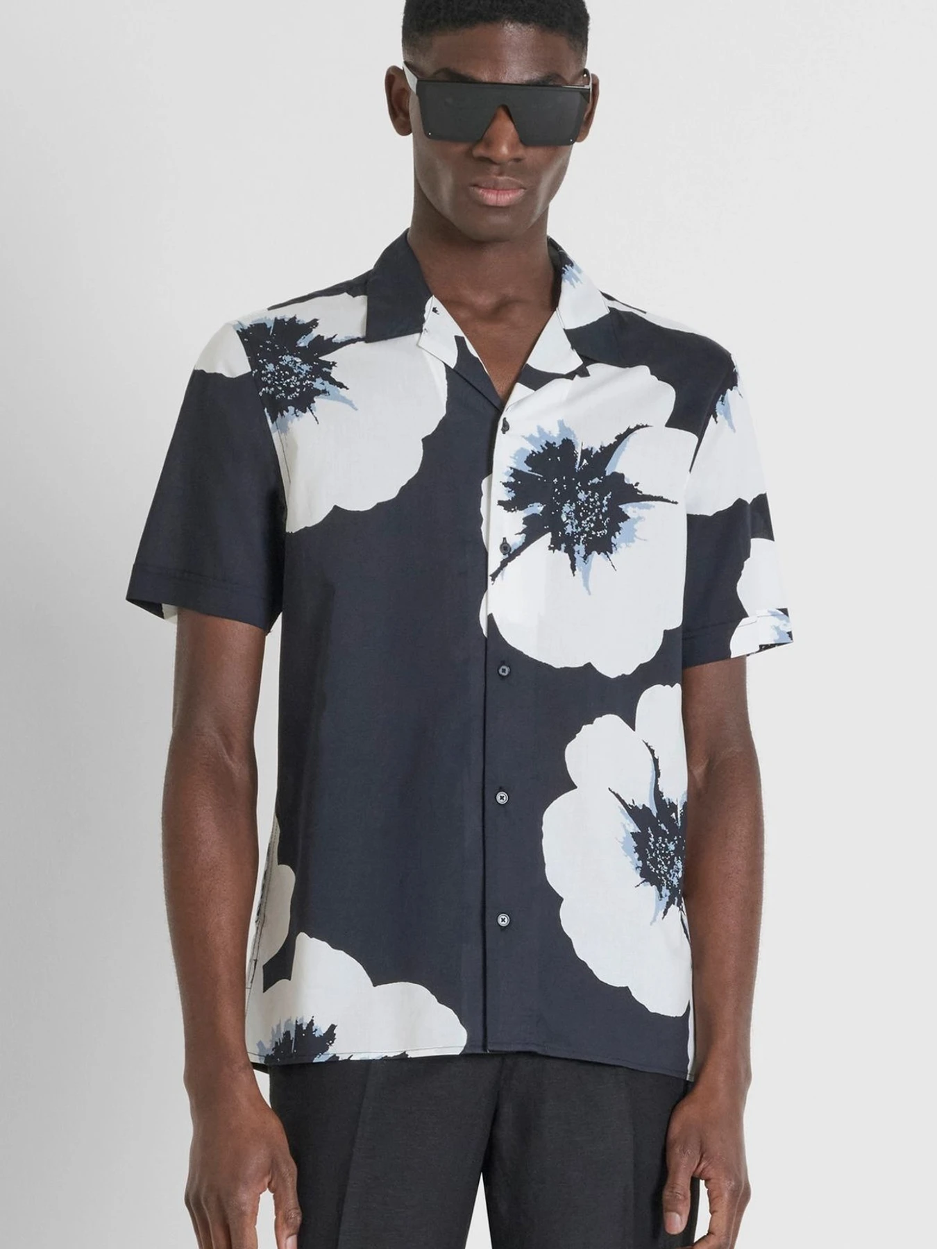 Рубашки Antony Morato модель MMSS00171.FA430630;9000 Рубашки Antony Morato модель MMSS00171.FA430630;9000 Фото