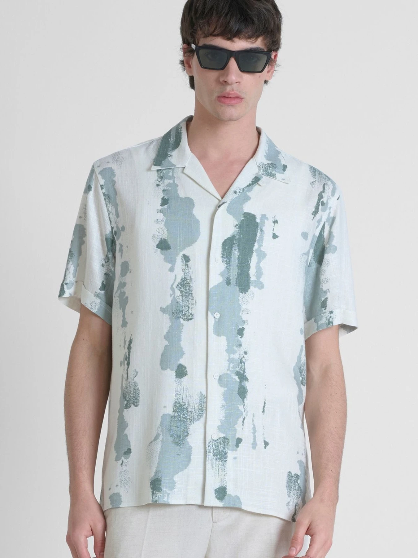 Сорочки Antony Morato модель MMSS00189.FA430645;4087 Сорочки Antony Morato модель MMSS00189.FA430645;4087 Фото