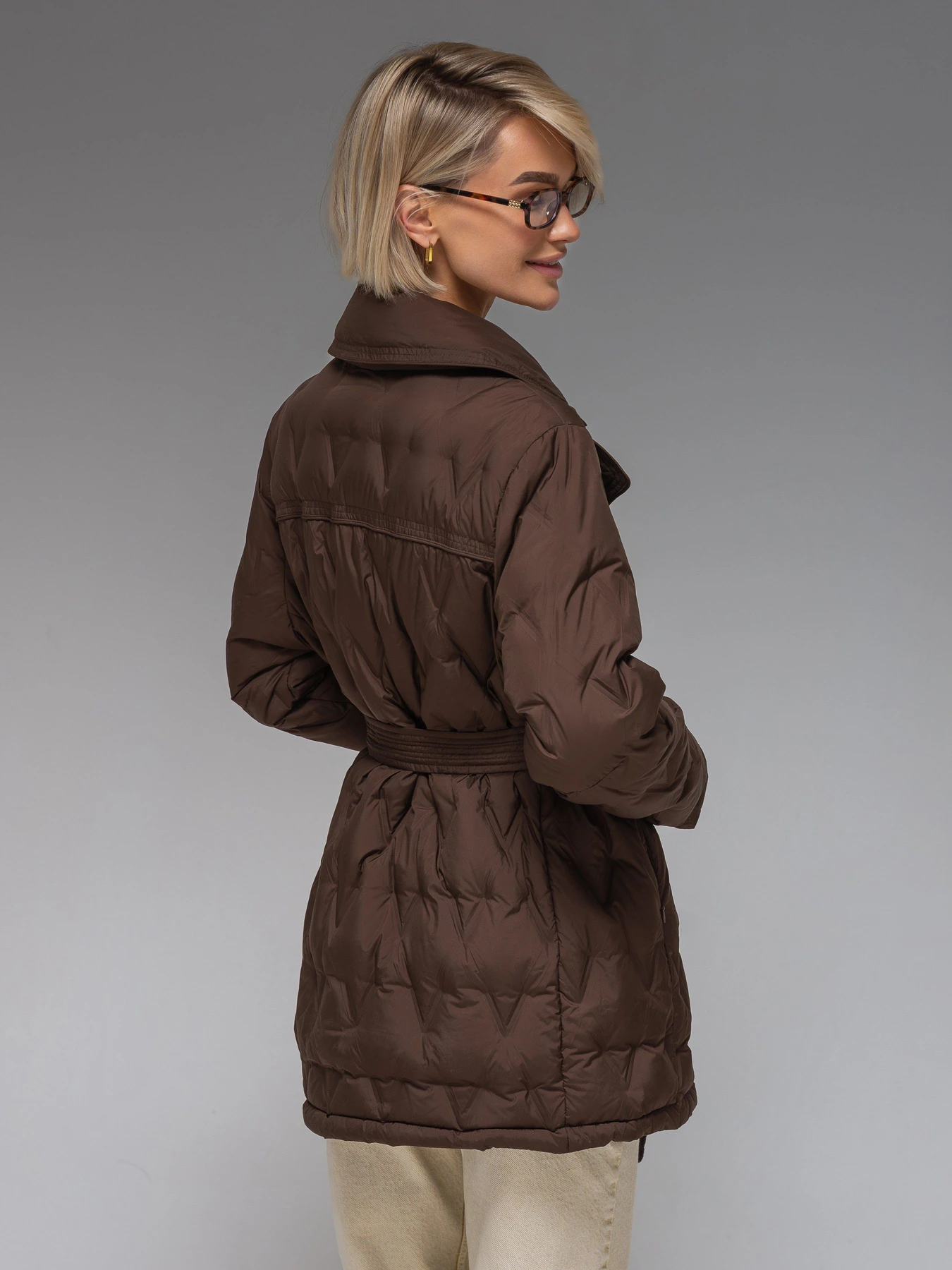 Куртки и дубленки VIVA WEAR 8900 модель 8900-chocolate Куртки и дубленки VIVA WEAR 8900 модель 8900-chocolate Фото