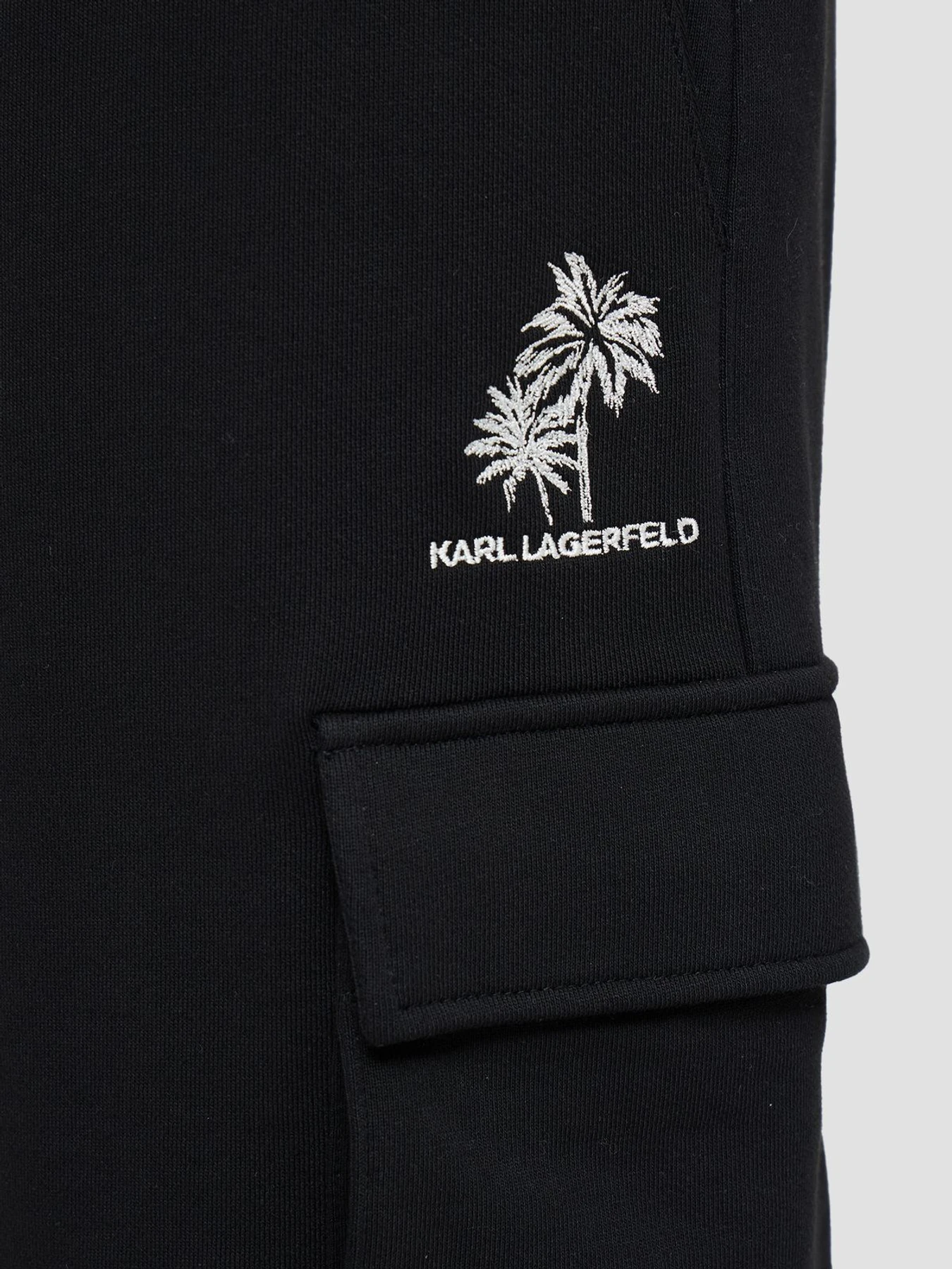 Шорти Karl Lagerfeld модель 562906.705110;990 Шорти Karl Lagerfeld модель 562906.705110;990 Фото