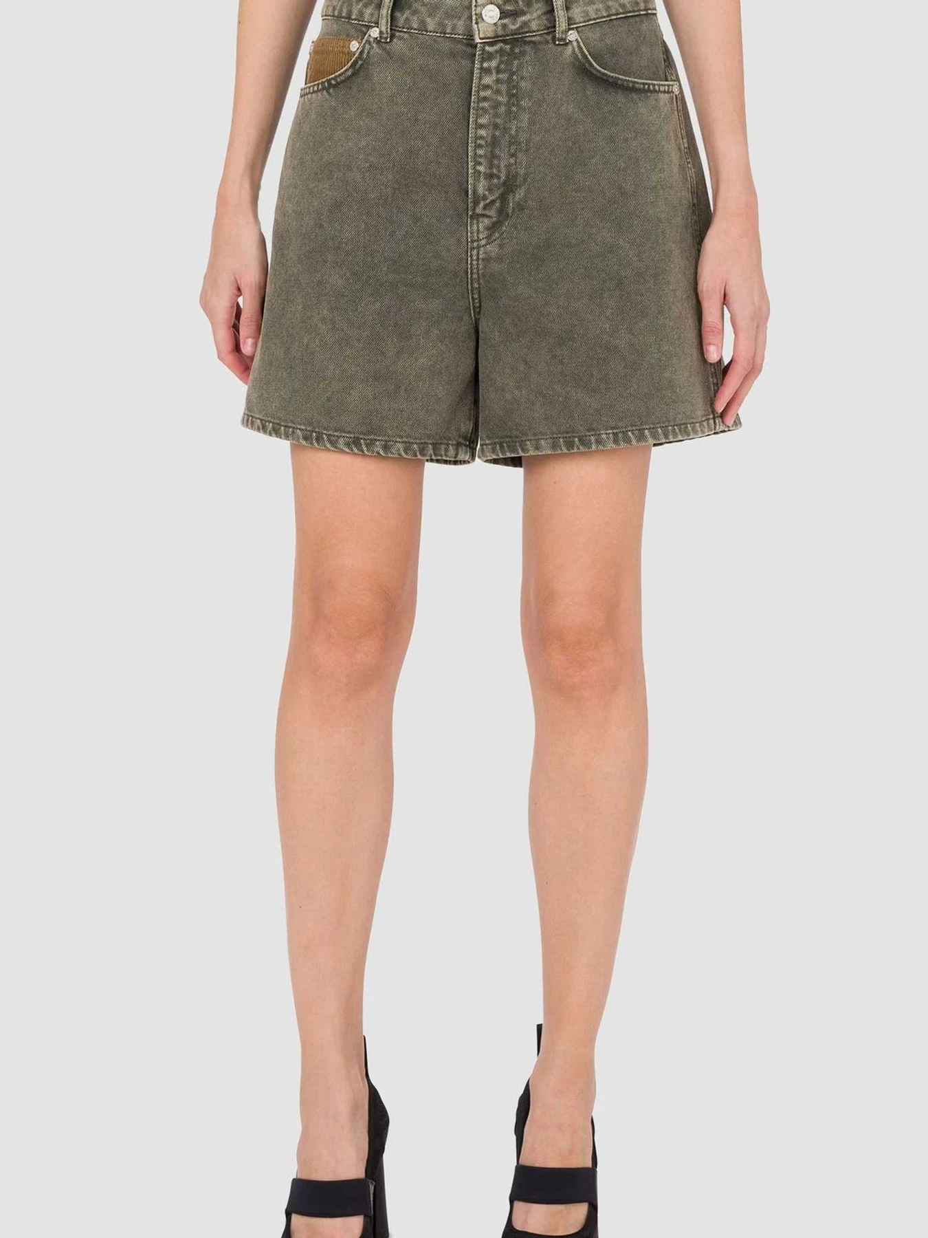 Шорти Moschino модель A0330.3218;1517 Фото
