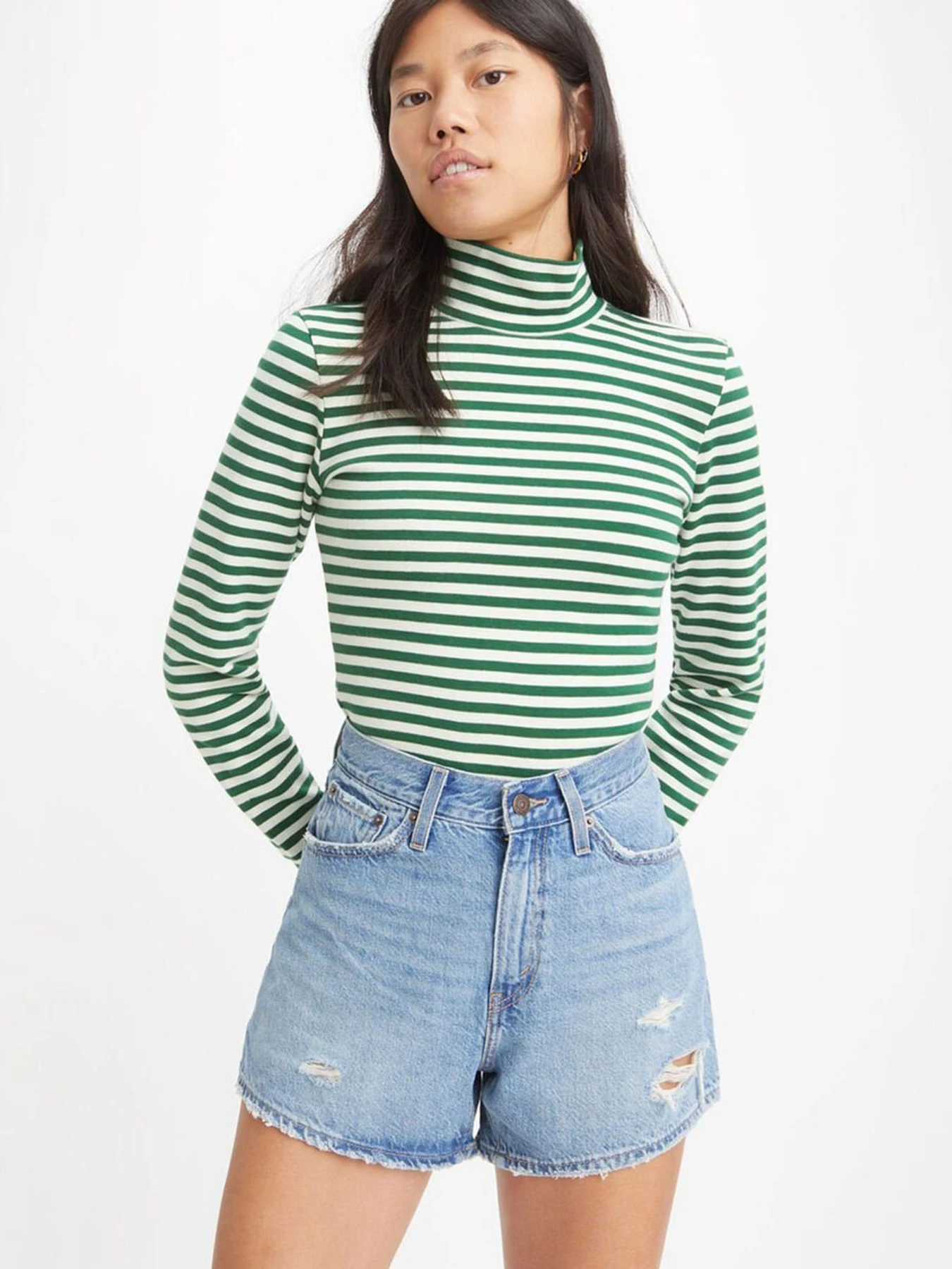 Шорты Levi's модель A4695;0001 Шорты Levi's модель A4695;0001 Фото