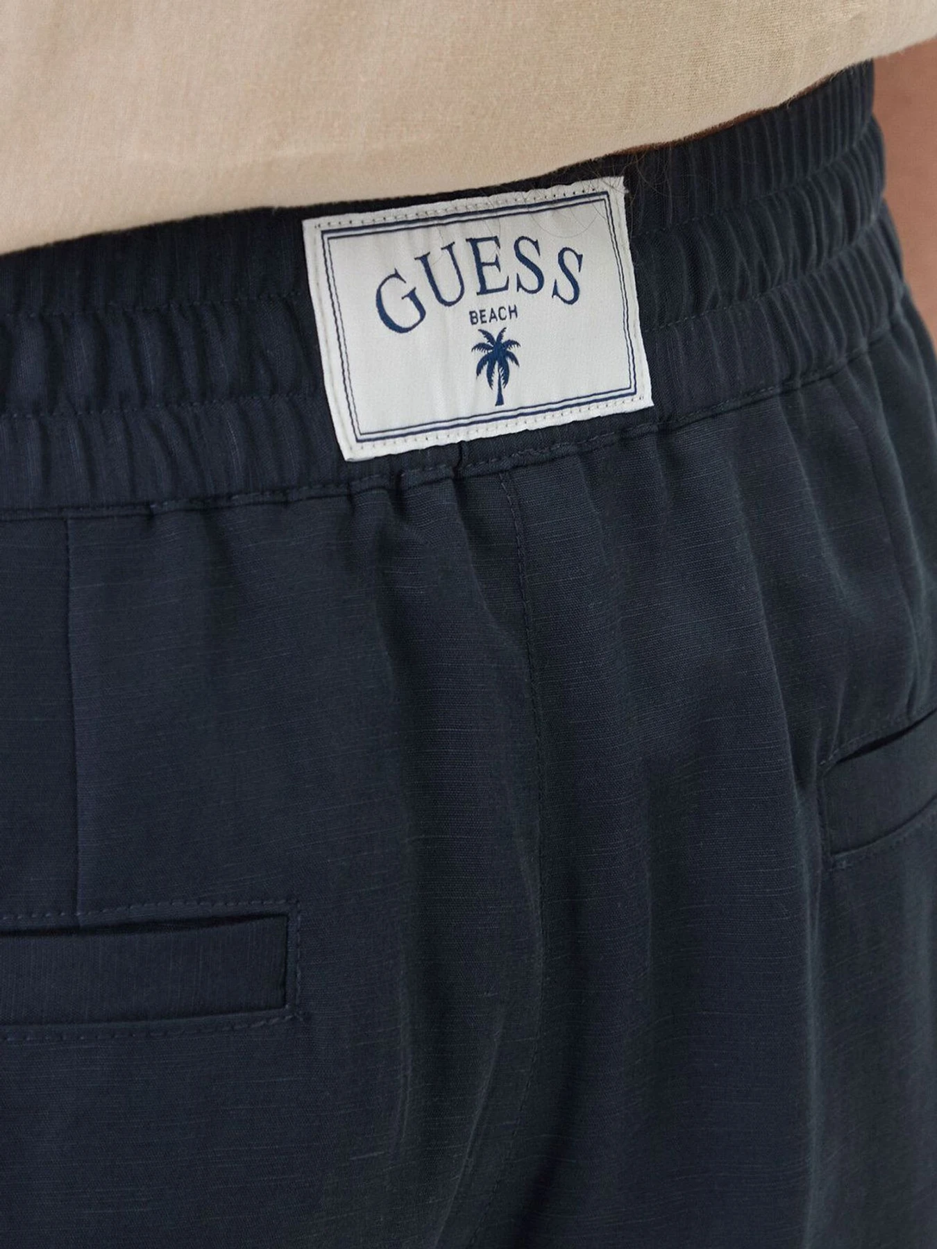 Шорты GUESS модель F6GD01.WN202;A73L Шорты GUESS модель F6GD01.WN202;A73L Фото