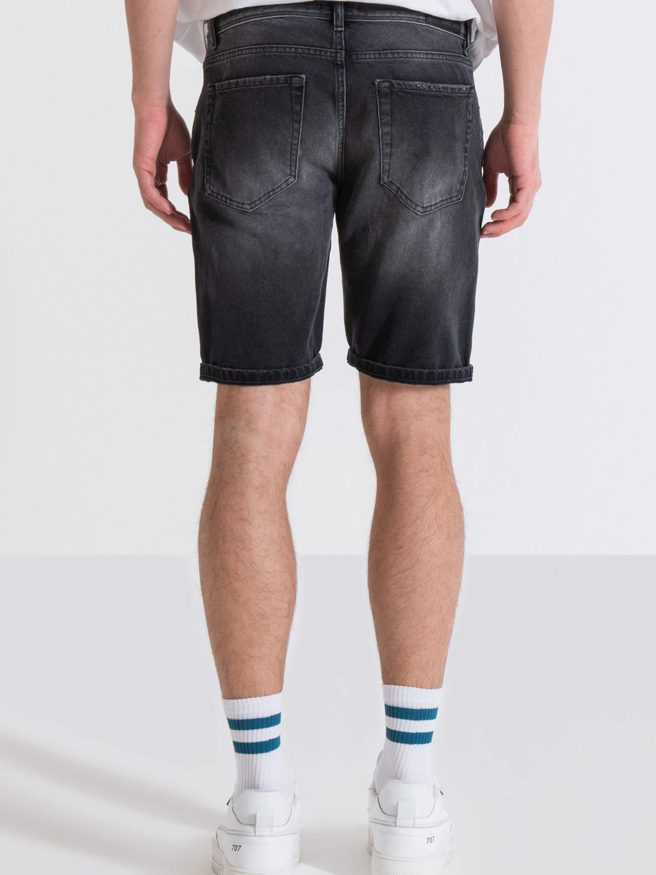 Шорти Antony Morato модель MMDS00076.FA750458;9000 Фото