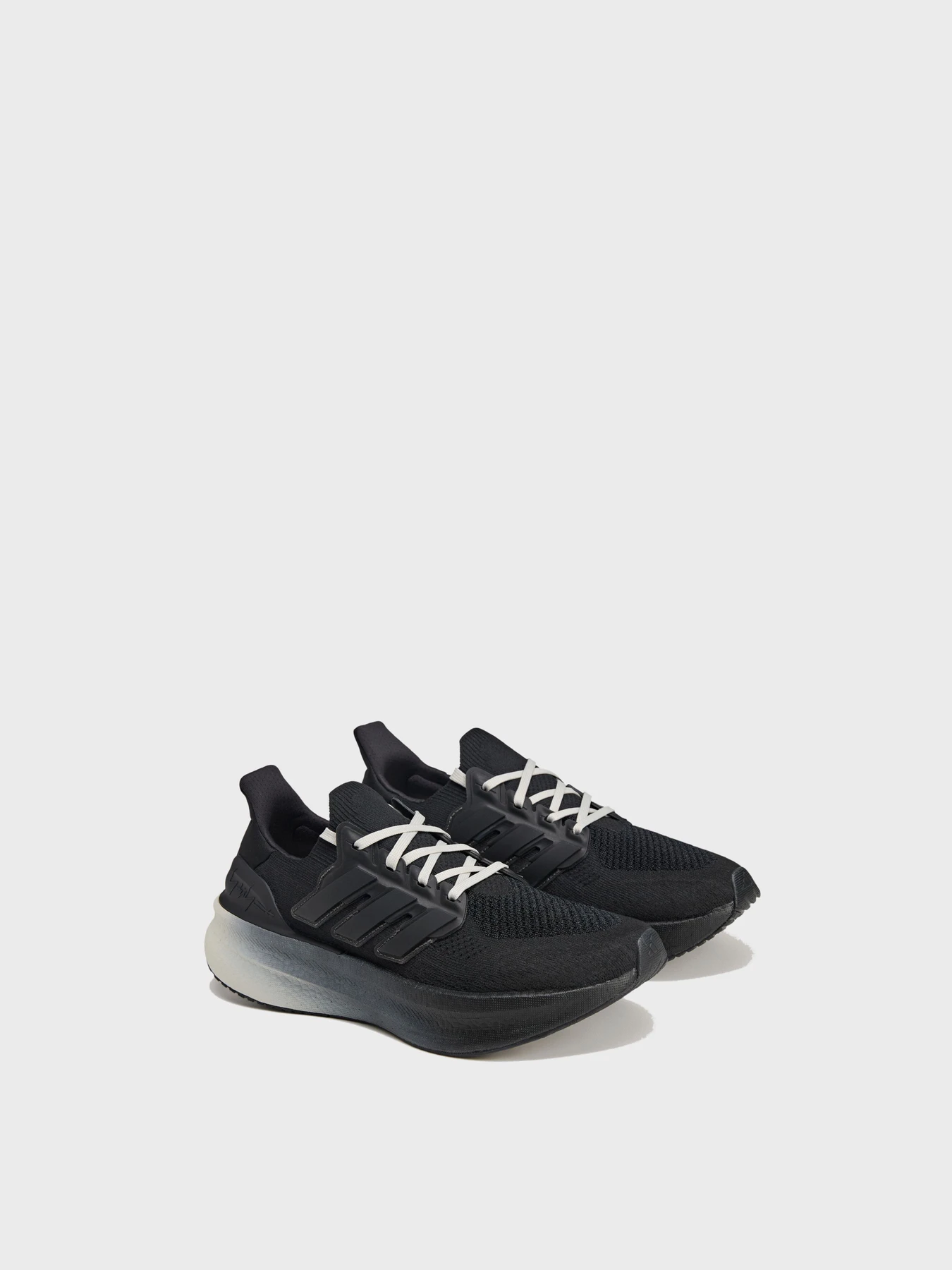 Кросівки Adidas Y-3 модель JR6647 Кросівки Adidas Y-3 модель JR6647 Фото