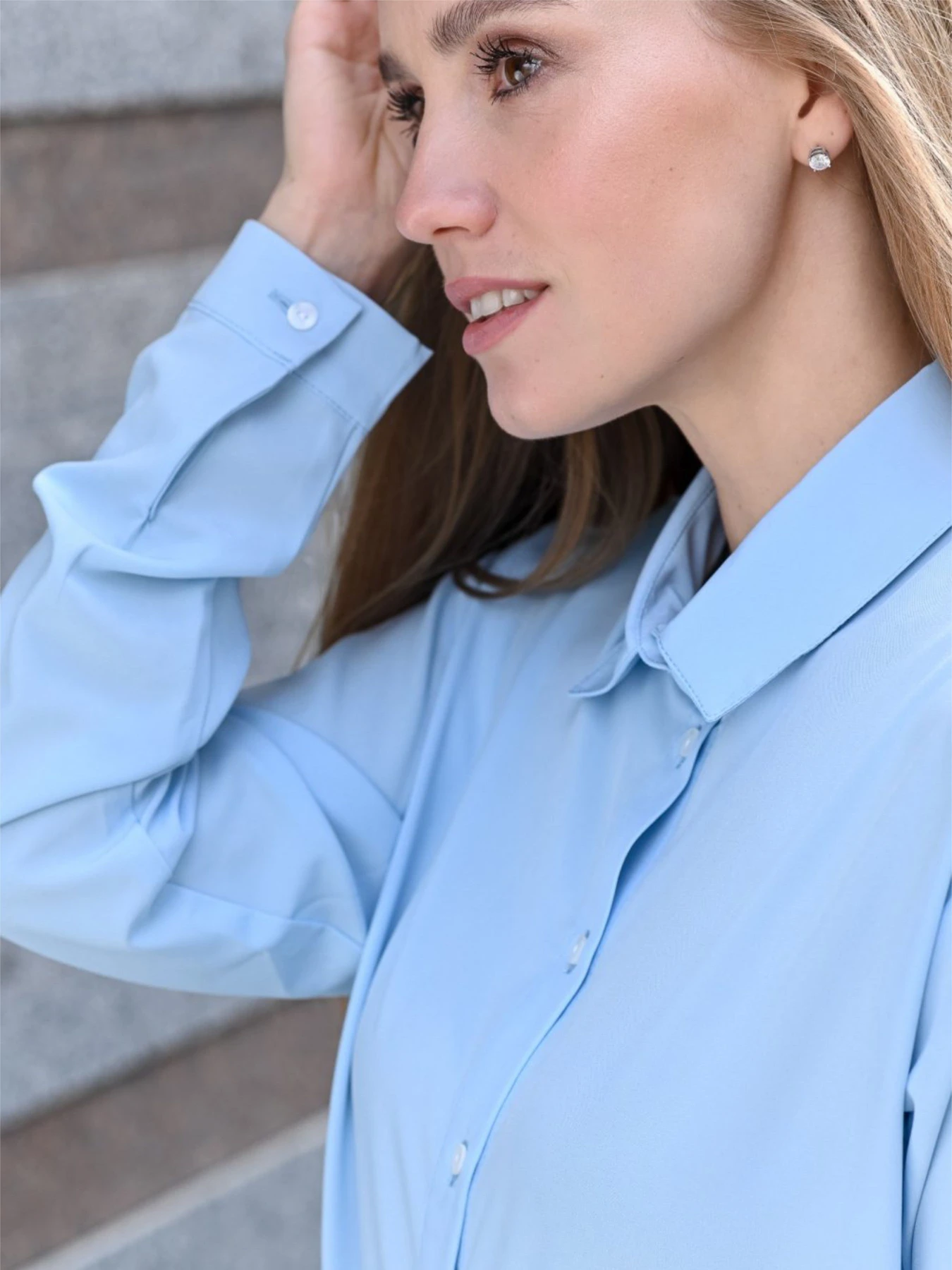 Сорочки LadyLike модель ll164910069-blakitnij Сорочки LadyLike модель ll164910069-blakitnij Фото