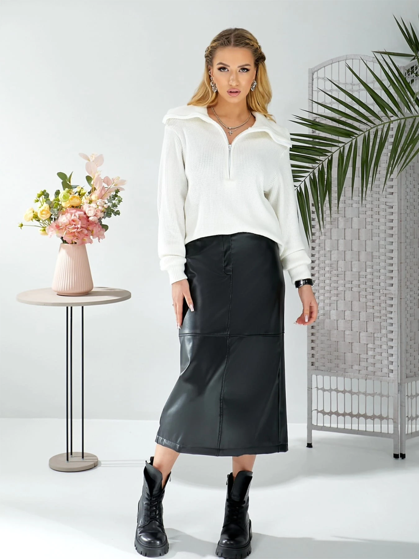 Светри та кардигани LadyLike модель ll237270000-blij Светри та кардигани LadyLike модель ll237270000-blij Фото
