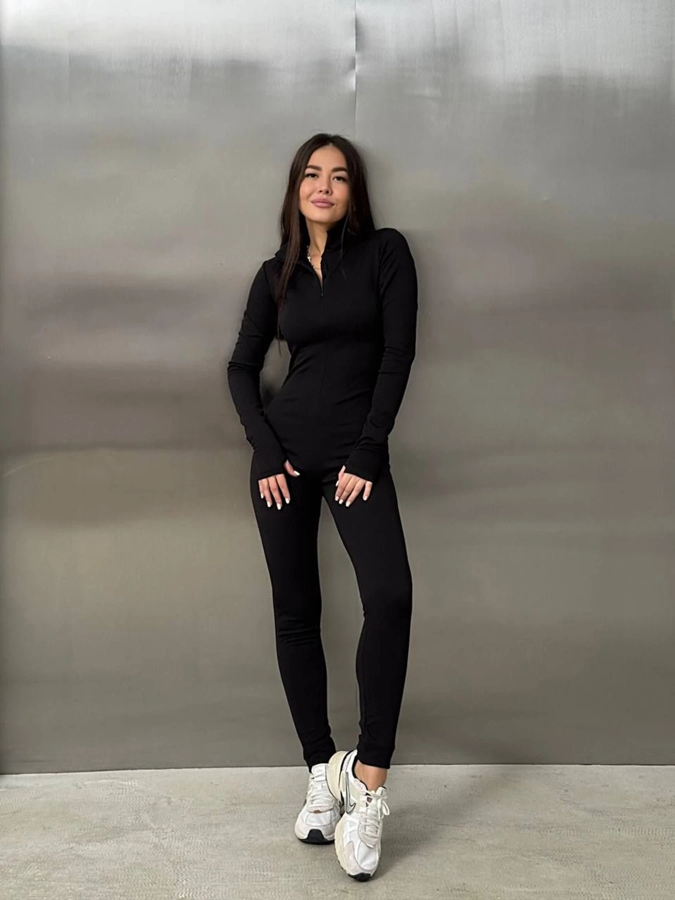 Комбінезони Uaclothes модель like16451-chernj Комбінезони Uaclothes модель like16451-chernj Фото