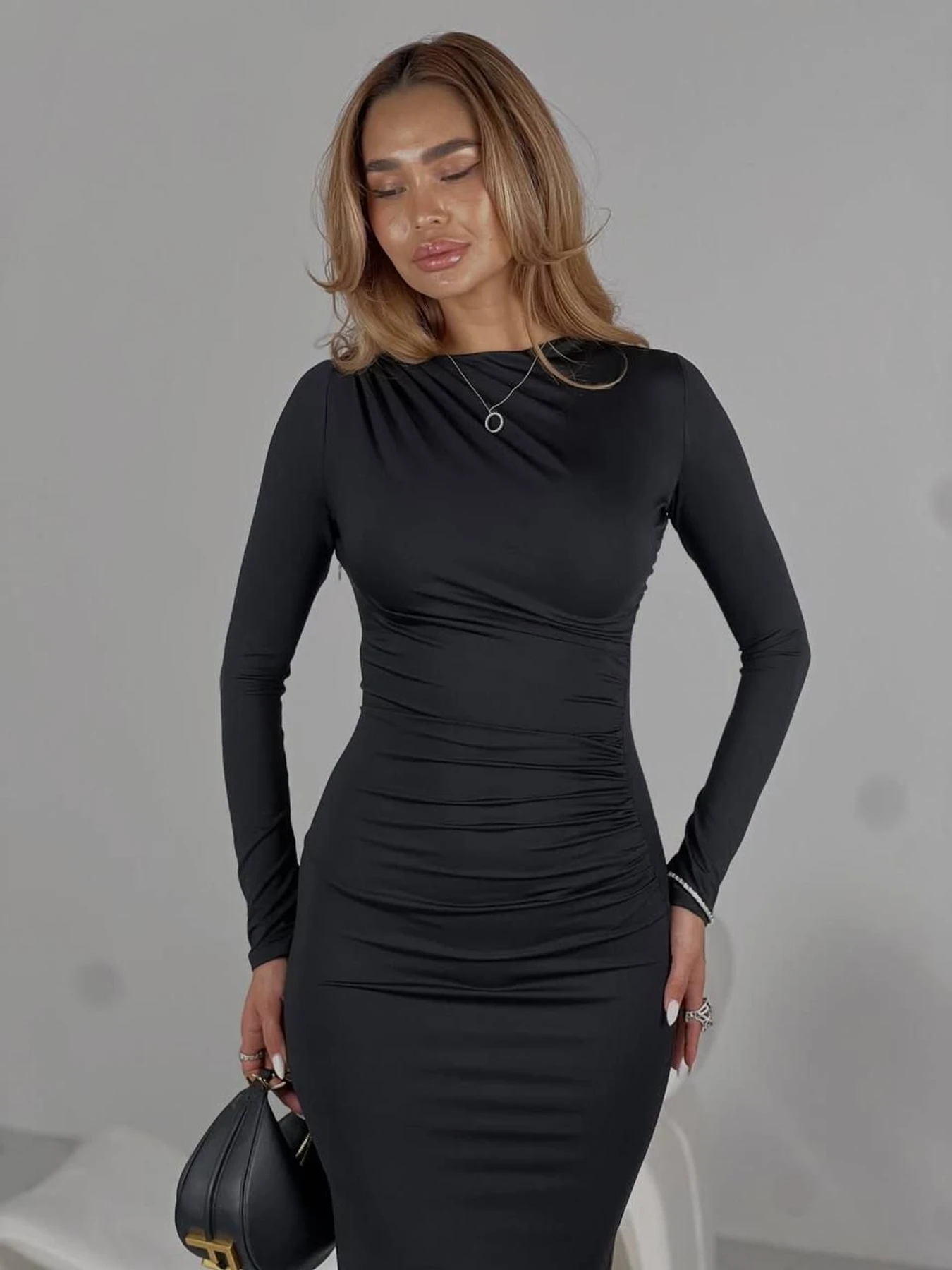 Сукні Uaclothes модель like16427-chernj Сукні Uaclothes модель like16427-chernj Фото