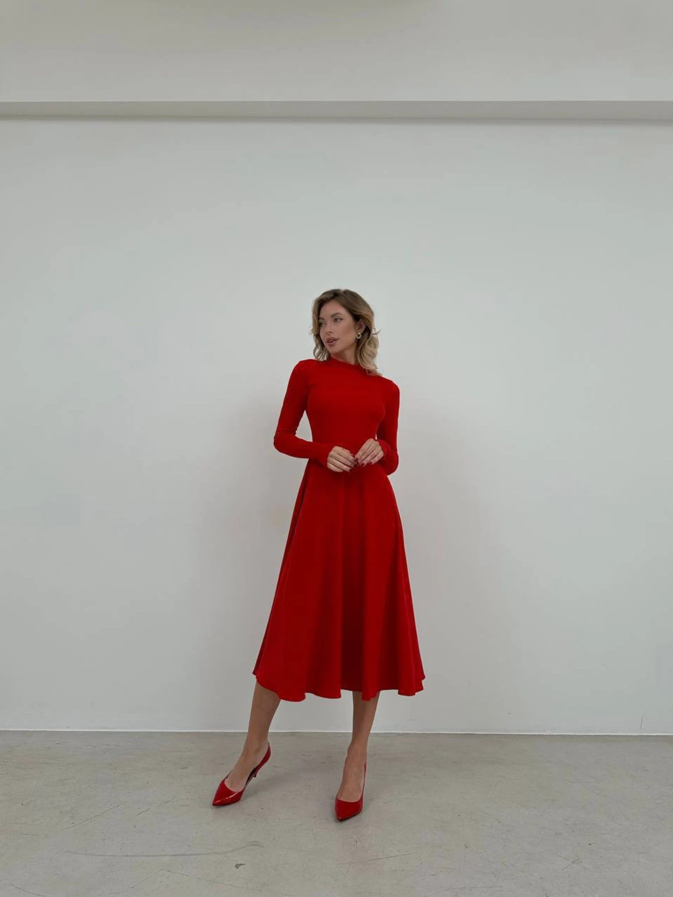 Сукні Uaclothes модель like16373-krasnj Сукні Uaclothes модель like16373-krasnj Фото
