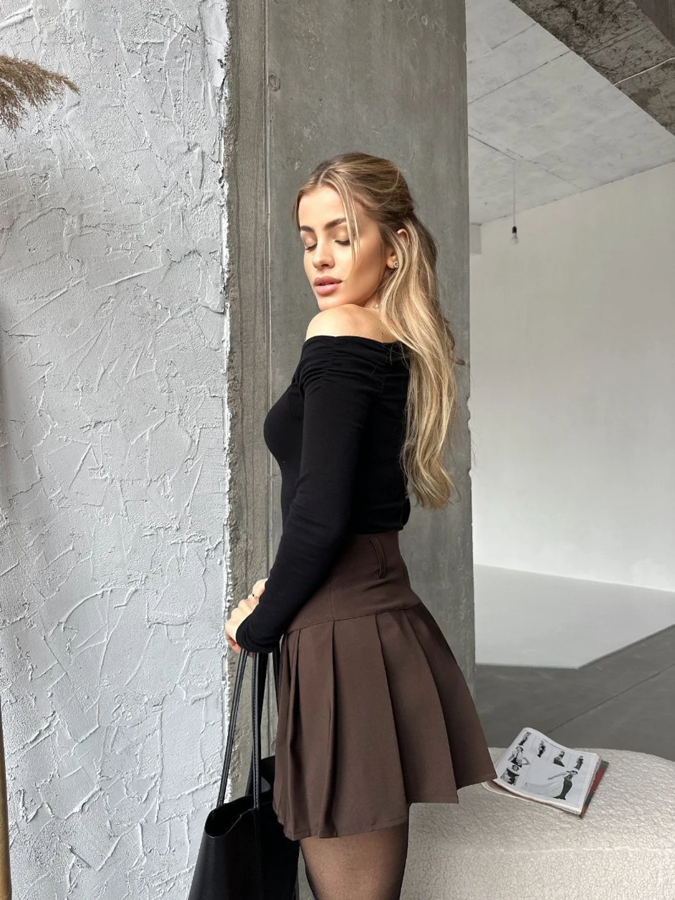 Юбки Uaclothes модель like15778-korichnevj Юбки Uaclothes модель like15778-korichnevj Фото