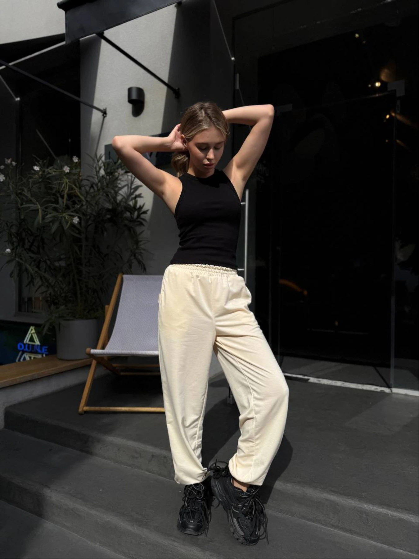 Штани Uaclothes модель like15550-bezhevj Штани Uaclothes модель like15550-bezhevj Фото
