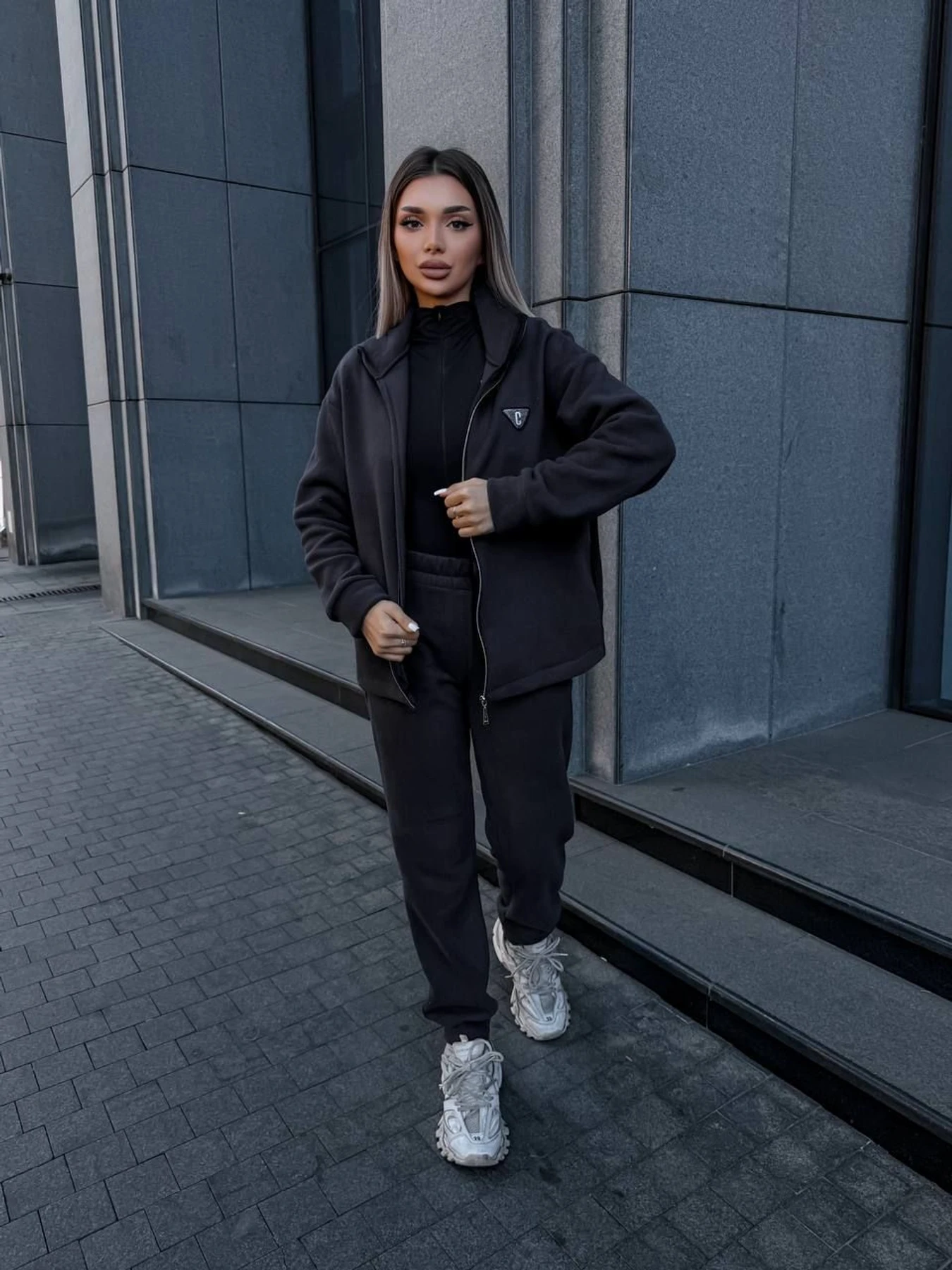 Костюмы Uaclothes модель like15542-grafitovj Костюмы Uaclothes модель like15542-grafitovj Фото