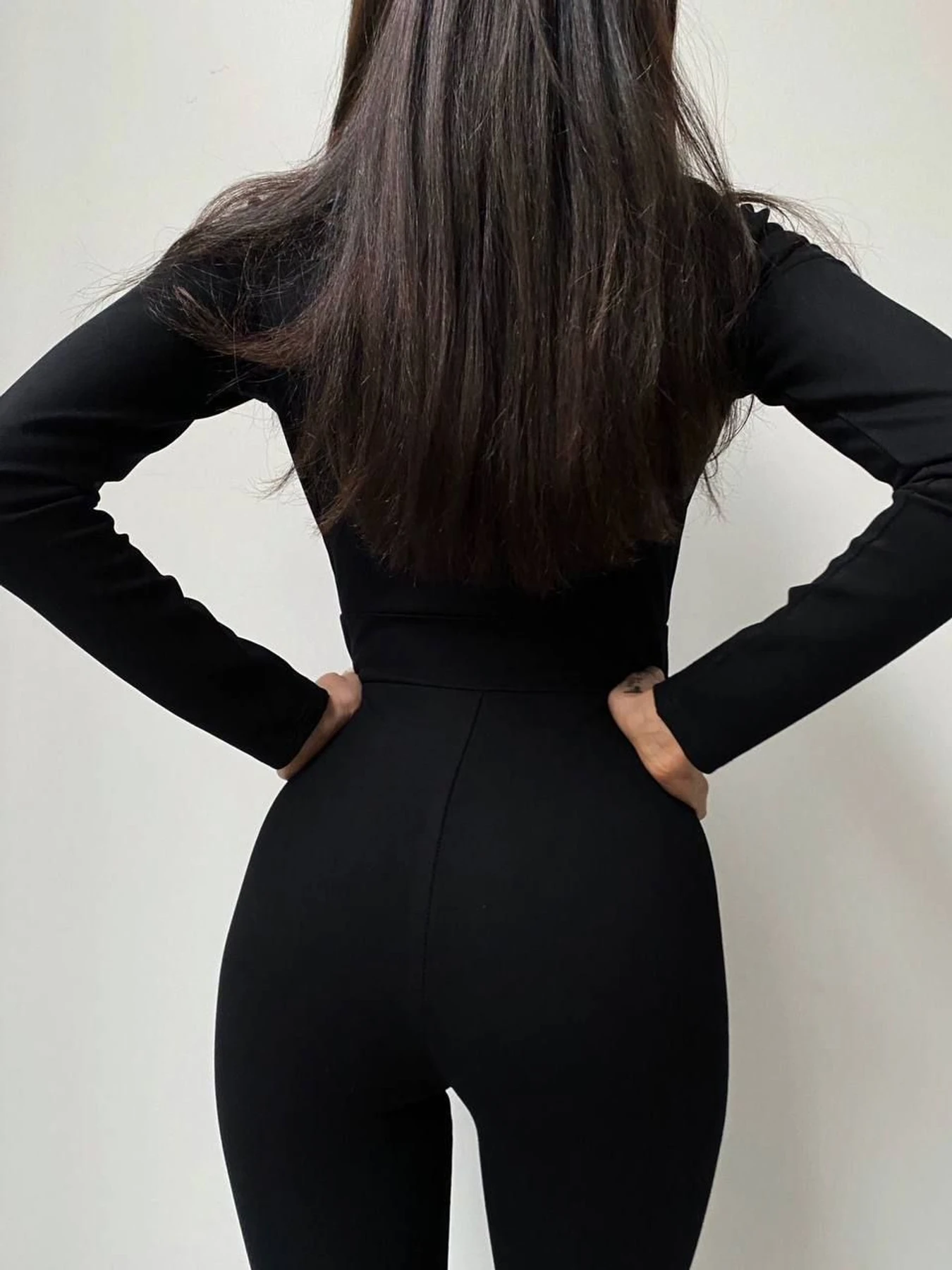 Комбінезони Uaclothes модель like15275-chernj Комбінезони Uaclothes модель like15275-chernj Фото
